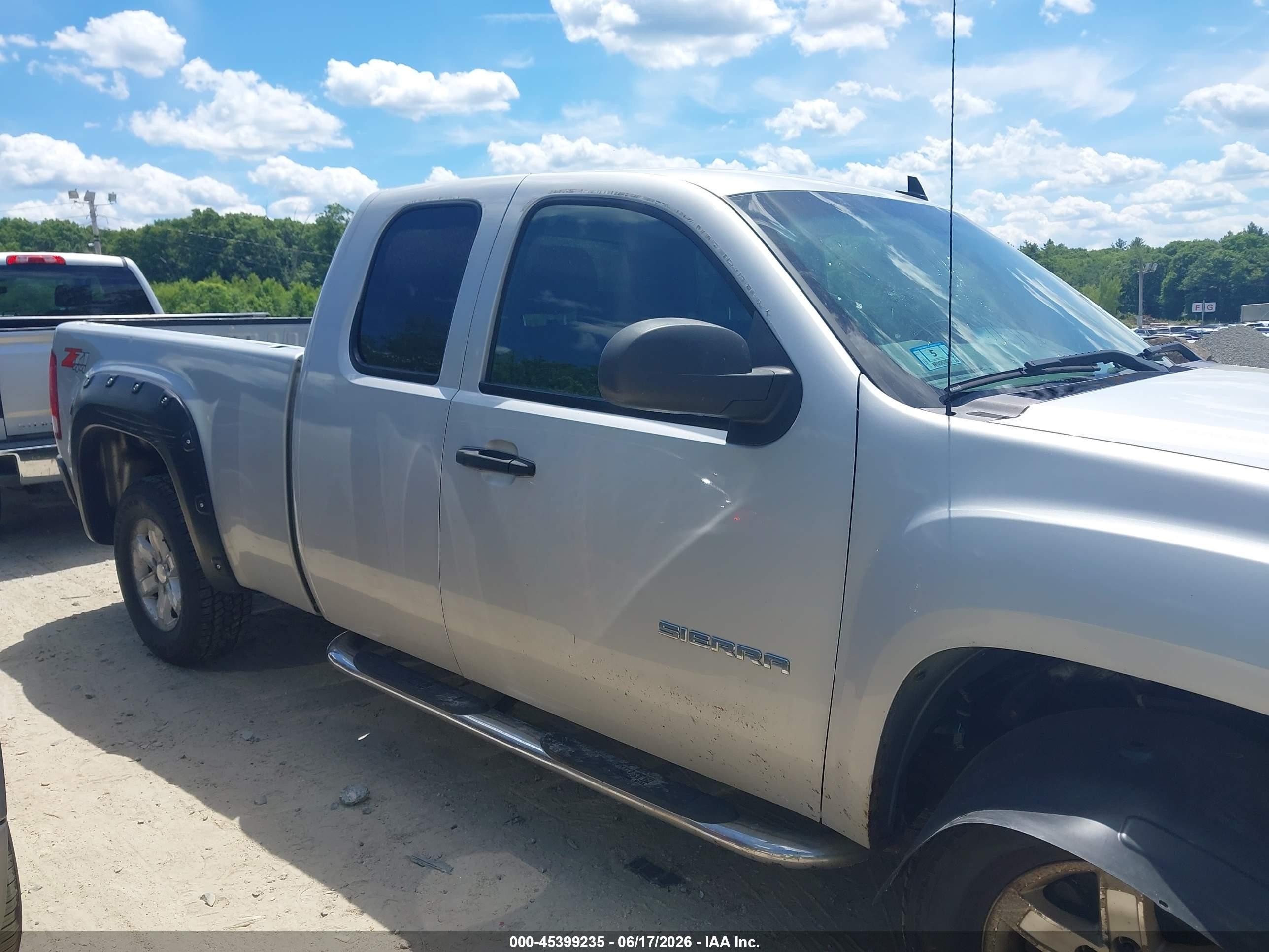 2010 Gmc Sierra 1500 Sle Silver vin: 1GTSKVE31AZ156614