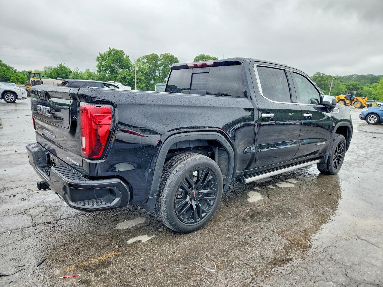 2021 Gmc Sierra K1500 Denali Черный vin: 1GTU9FEL1MZ358156