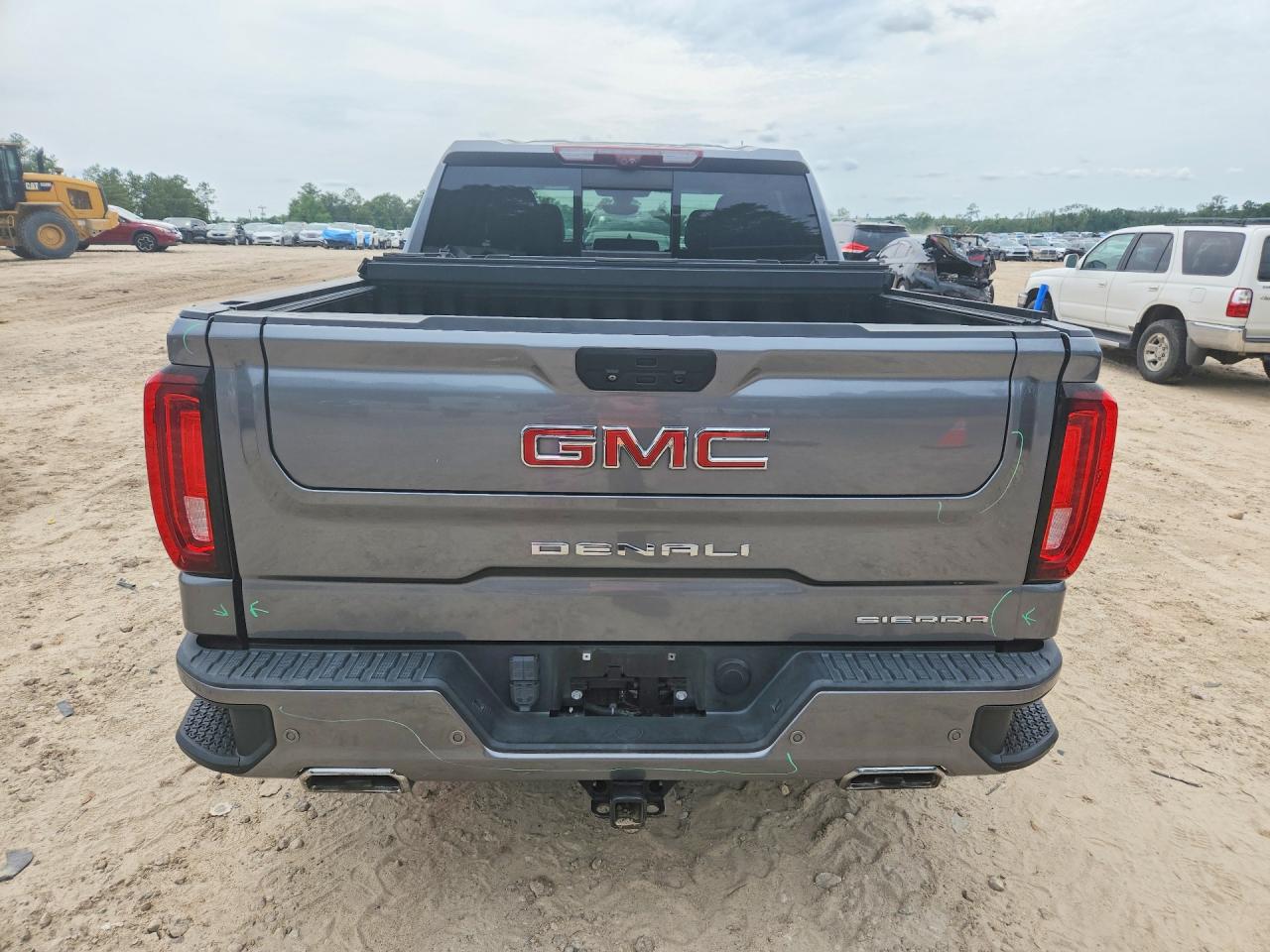 2021 Gmc Sierra K1500 Denali Silver vin: 1GTU9FEL8MZ280698