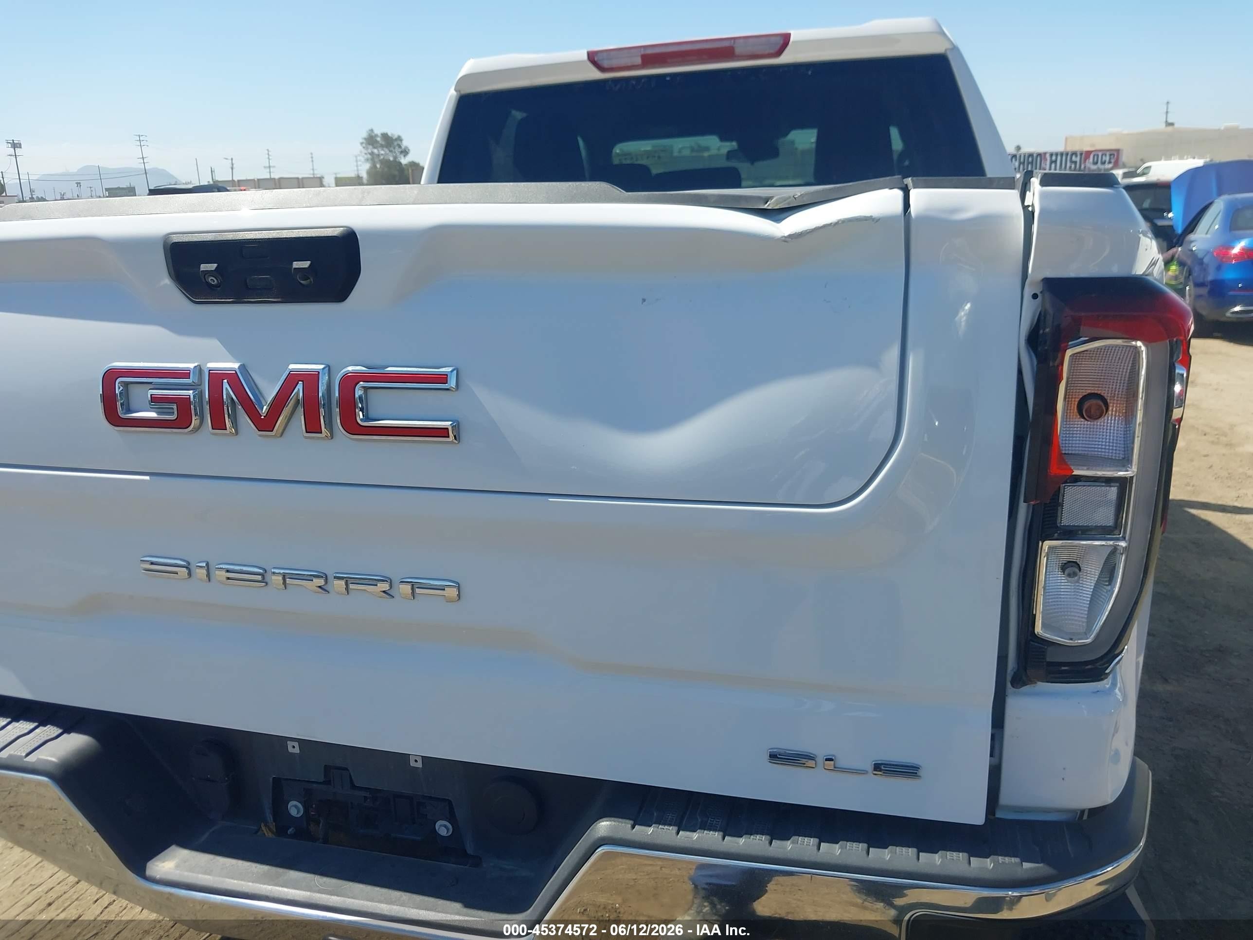 2023 Gmc Sierra K1500 Sle White vin: 1GTUUBED8PZ184414