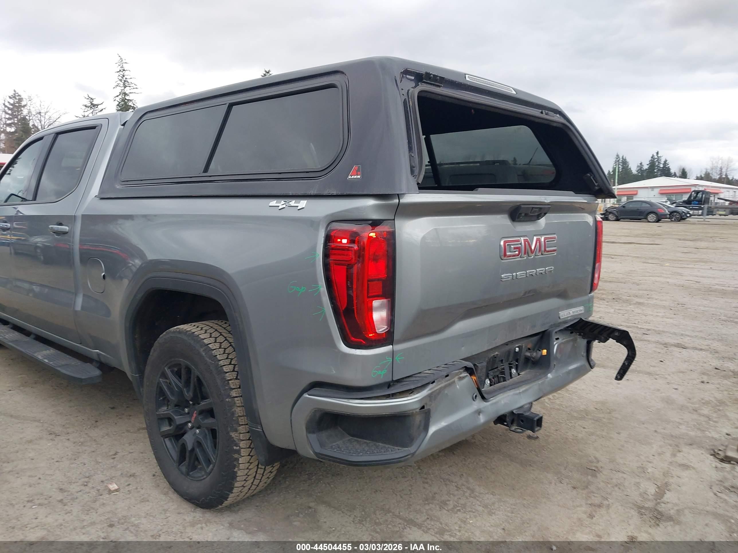 2025 Gmc Sierra 1500 4wd  Standard Box Elevation Gray vin: 1GTUUCED2SZ295846