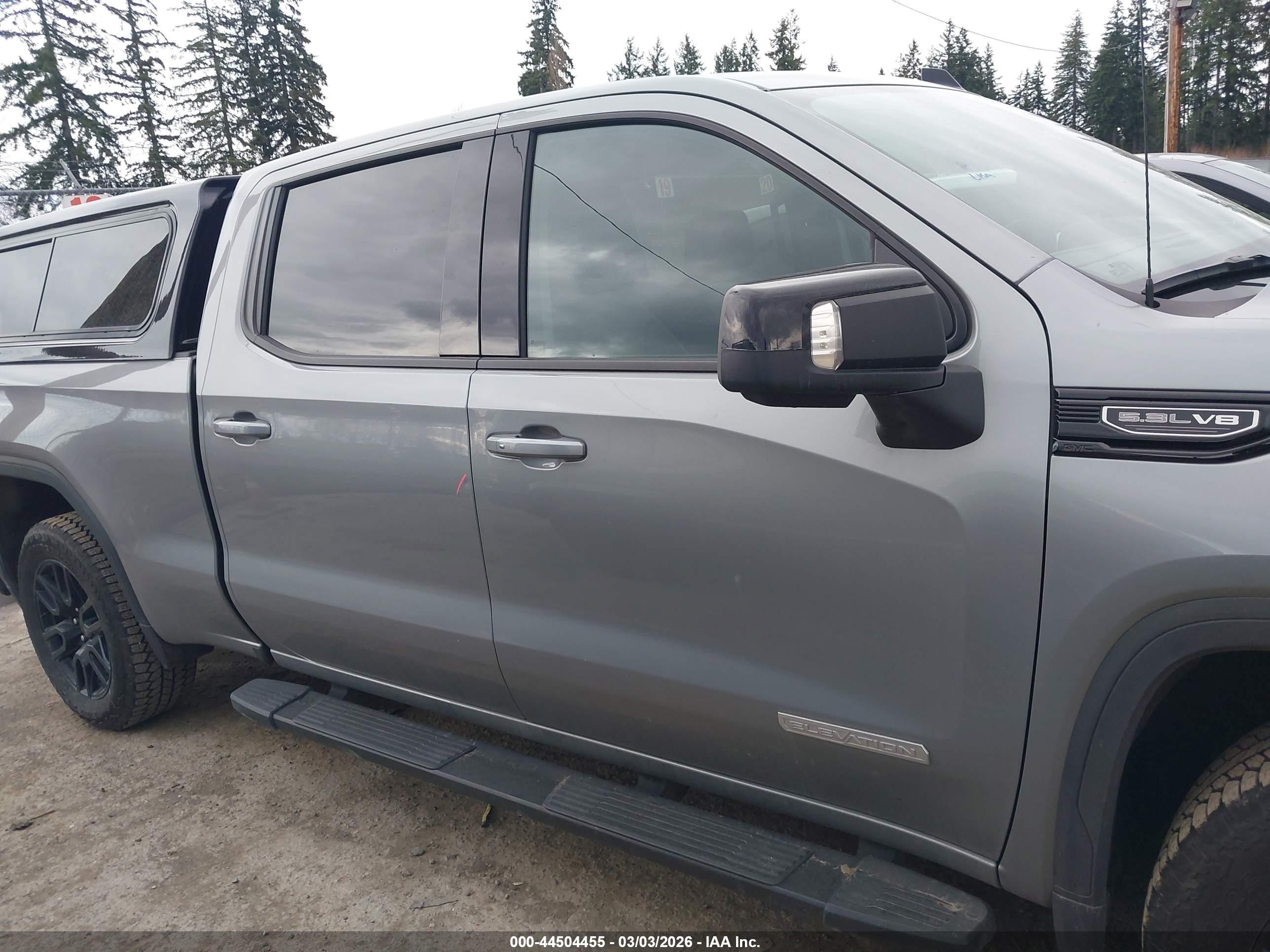2025 Gmc Sierra 1500 4wd  Standard Box Elevation Gray vin: 1GTUUCED2SZ295846