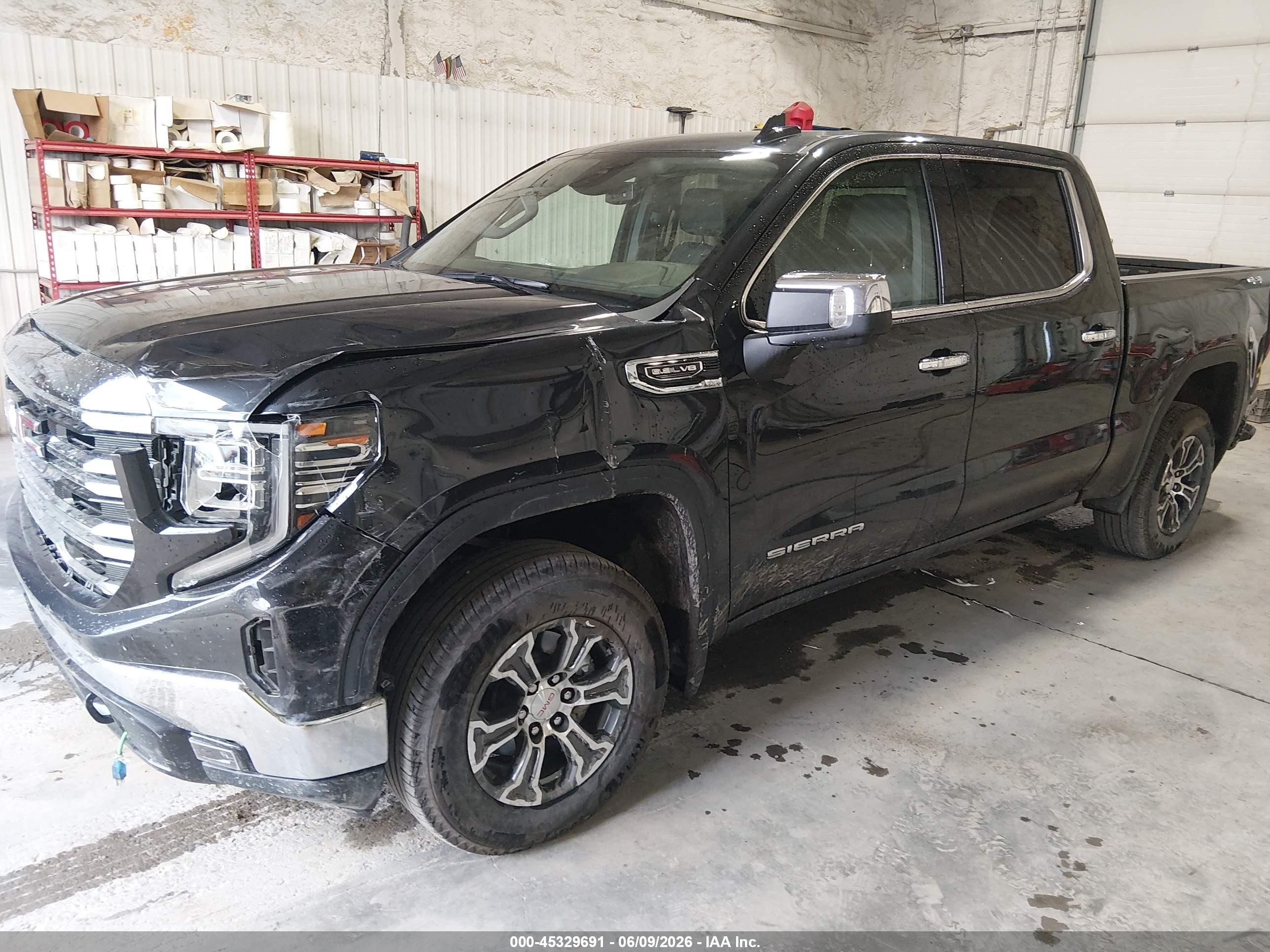 2025 Gmc Sierra 1500 4wd  Short Box Slt Черный vin: 1GTUUDED4SZ263387