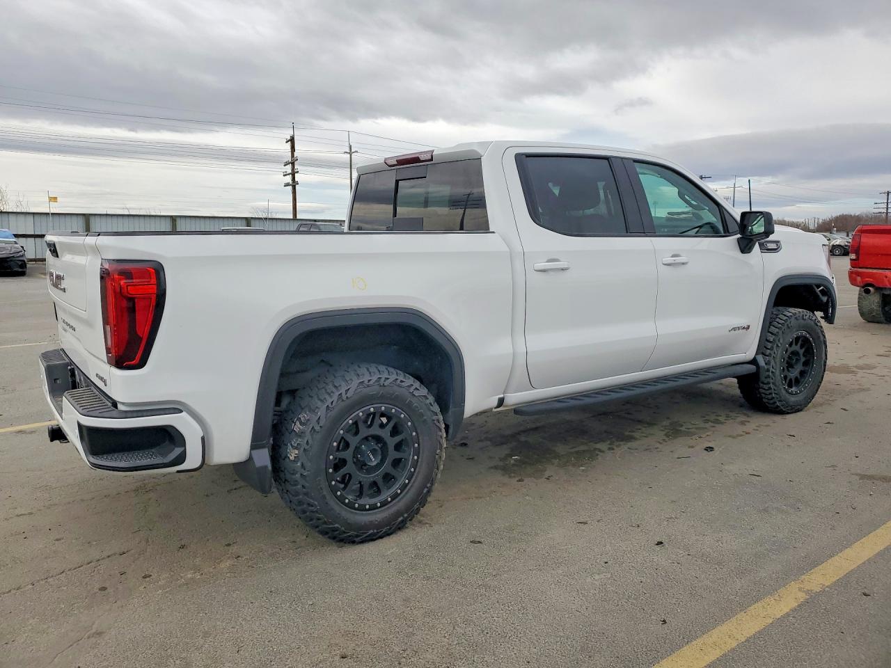 2023 Gmc Sierra Белый vin: 1GTUUEE80PZ207334
