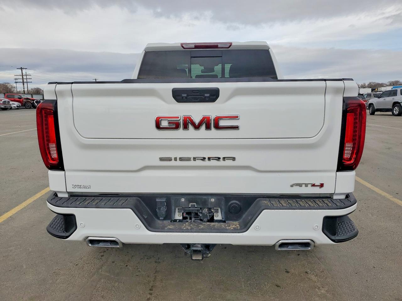 2023 Gmc Sierra Белый vin: 1GTUUEE80PZ207334