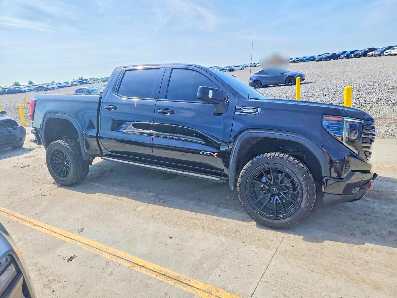 2025 Gmc Sierra K1500 At4 Black vin: 1GTUUEE80SZ261189