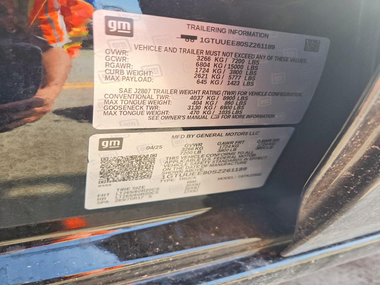 2025 Gmc Sierra K1500 At4 Black vin: 1GTUUEE80SZ261189