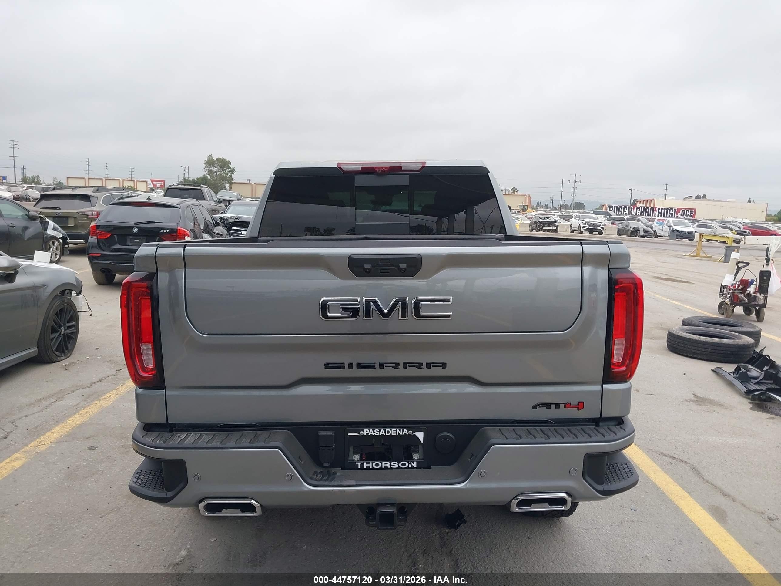 2026 Gmc Sierra 1500 , Short Bed, At4, 4wd Gray vin: 1GTUUEE83TZ304067