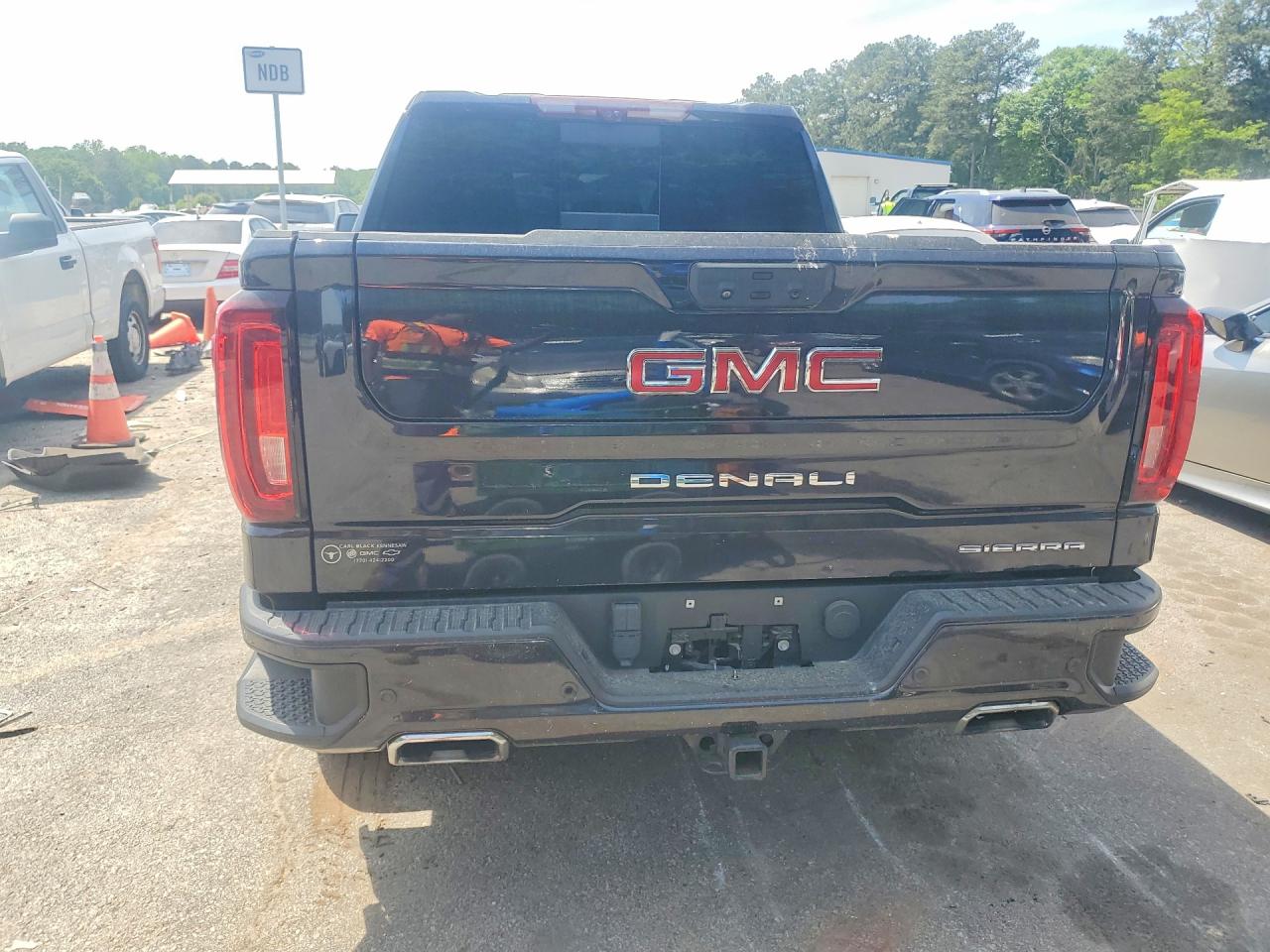2022 Gmc Sierra K1500 Denali Black vin: 1GTUUGED6NZ628030