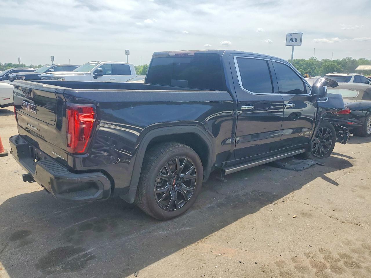 2022 Gmc Sierra K1500 Denali Black vin: 1GTUUGED6NZ628030