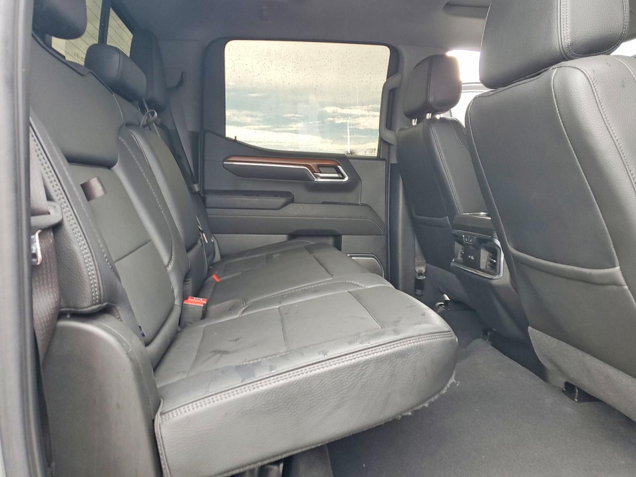 2023 Gmc Sierra K1500 Denali Silver vin: 1GTUUGEL1PZ329880