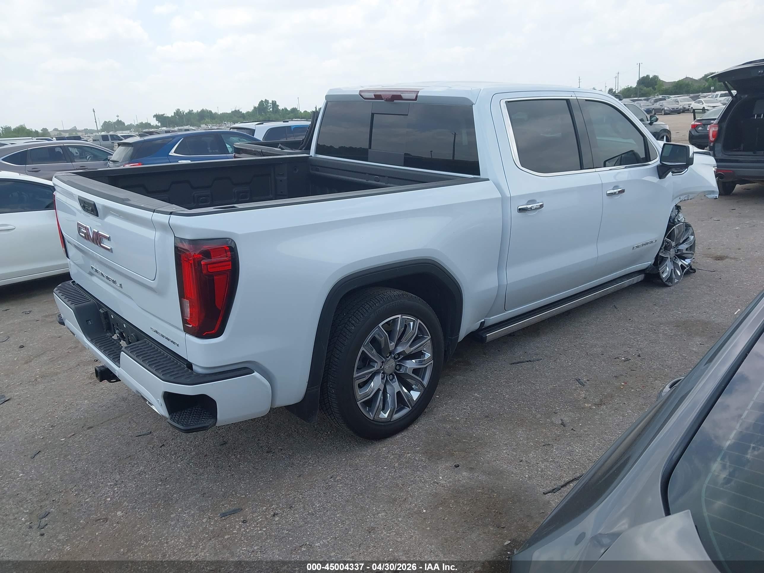 2026 Gmc Sierra 1500 , Short Bed, Denali, 4wd White vin: 1GTUUGEL4TZ211834