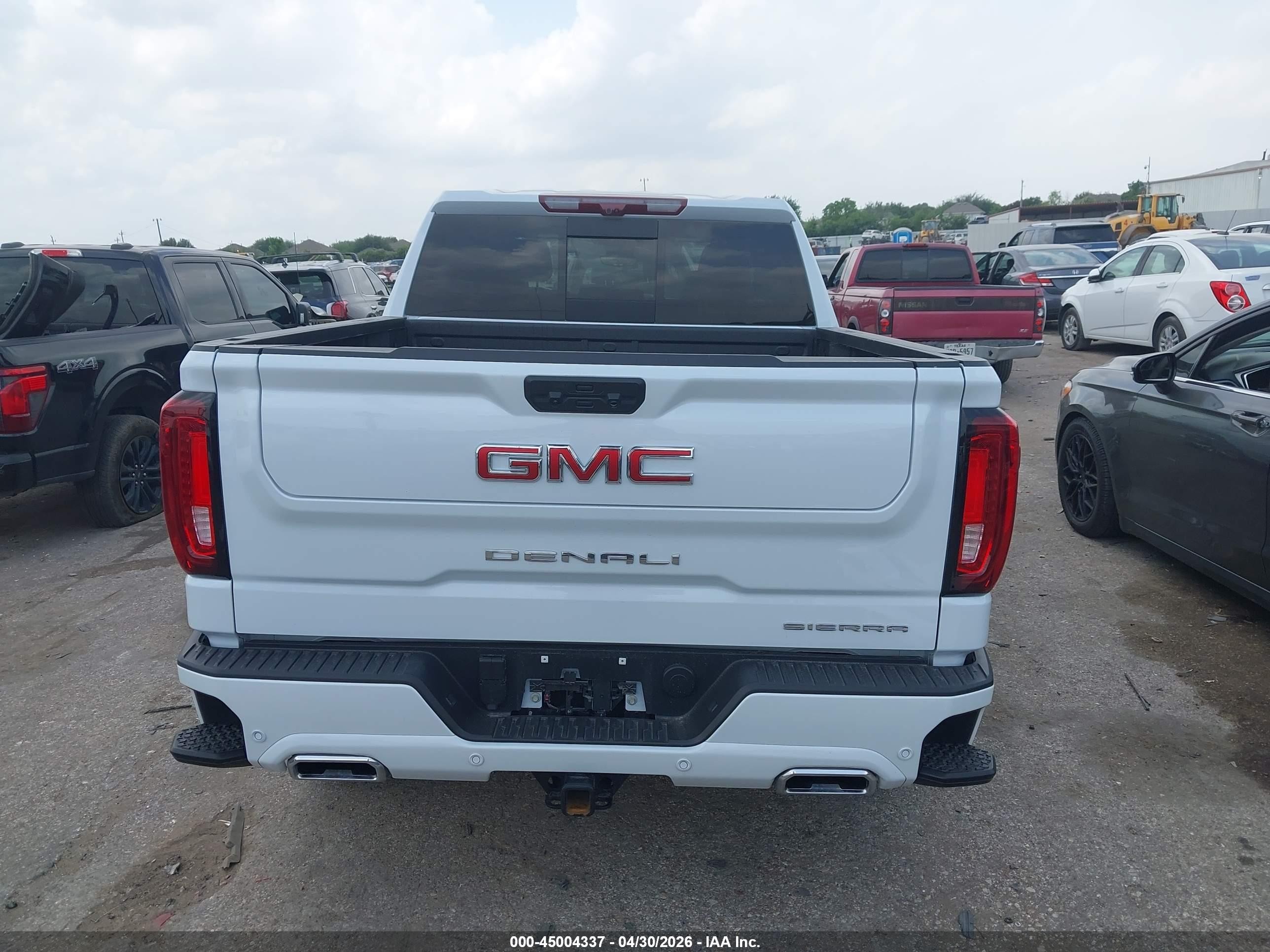 2026 Gmc Sierra 1500 , Short Bed, Denali, 4wd White vin: 1GTUUGEL4TZ211834