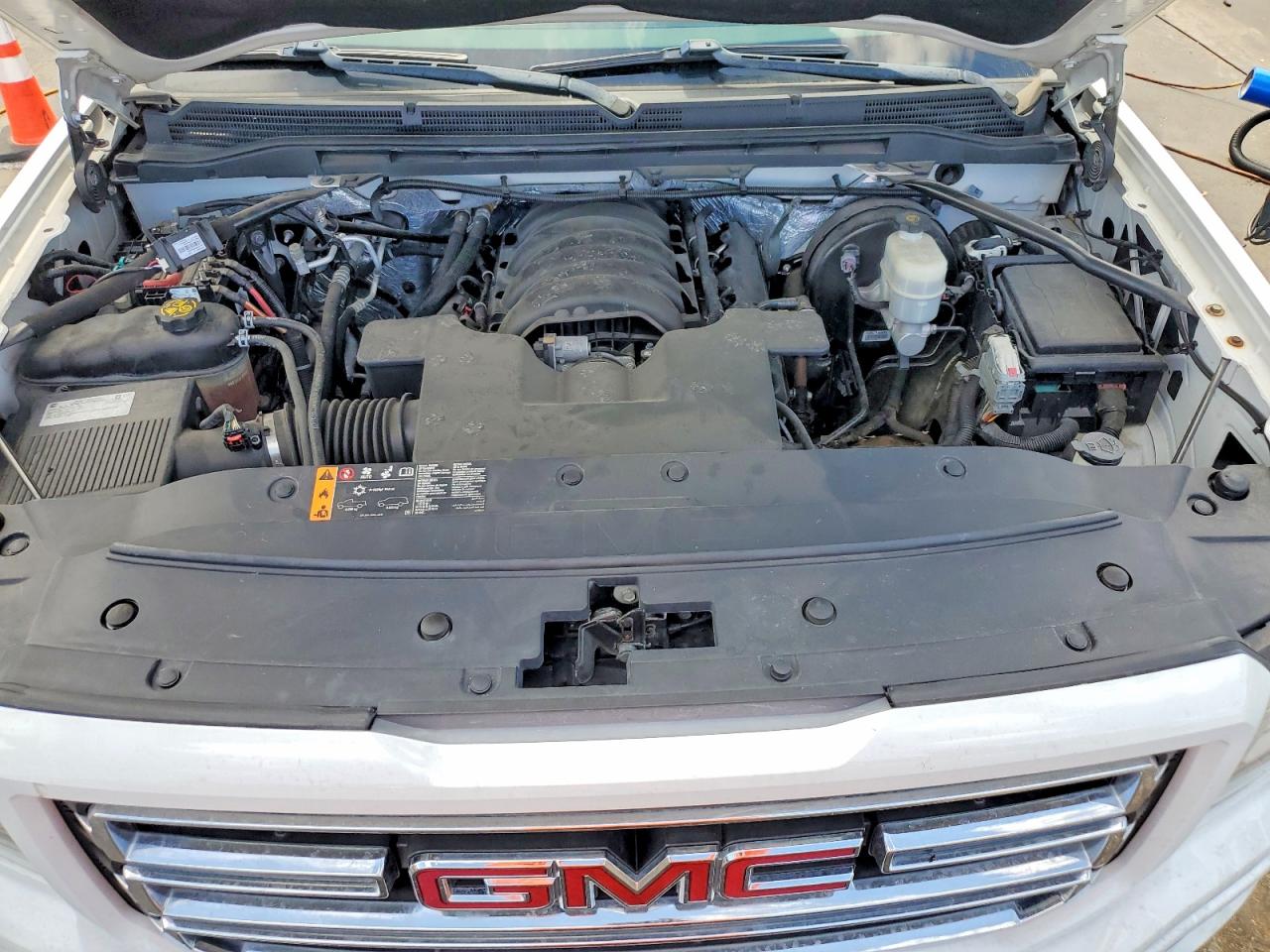 2018 Gmc Sierra K1500 White vin: 1GTV2LEC0JZ277460