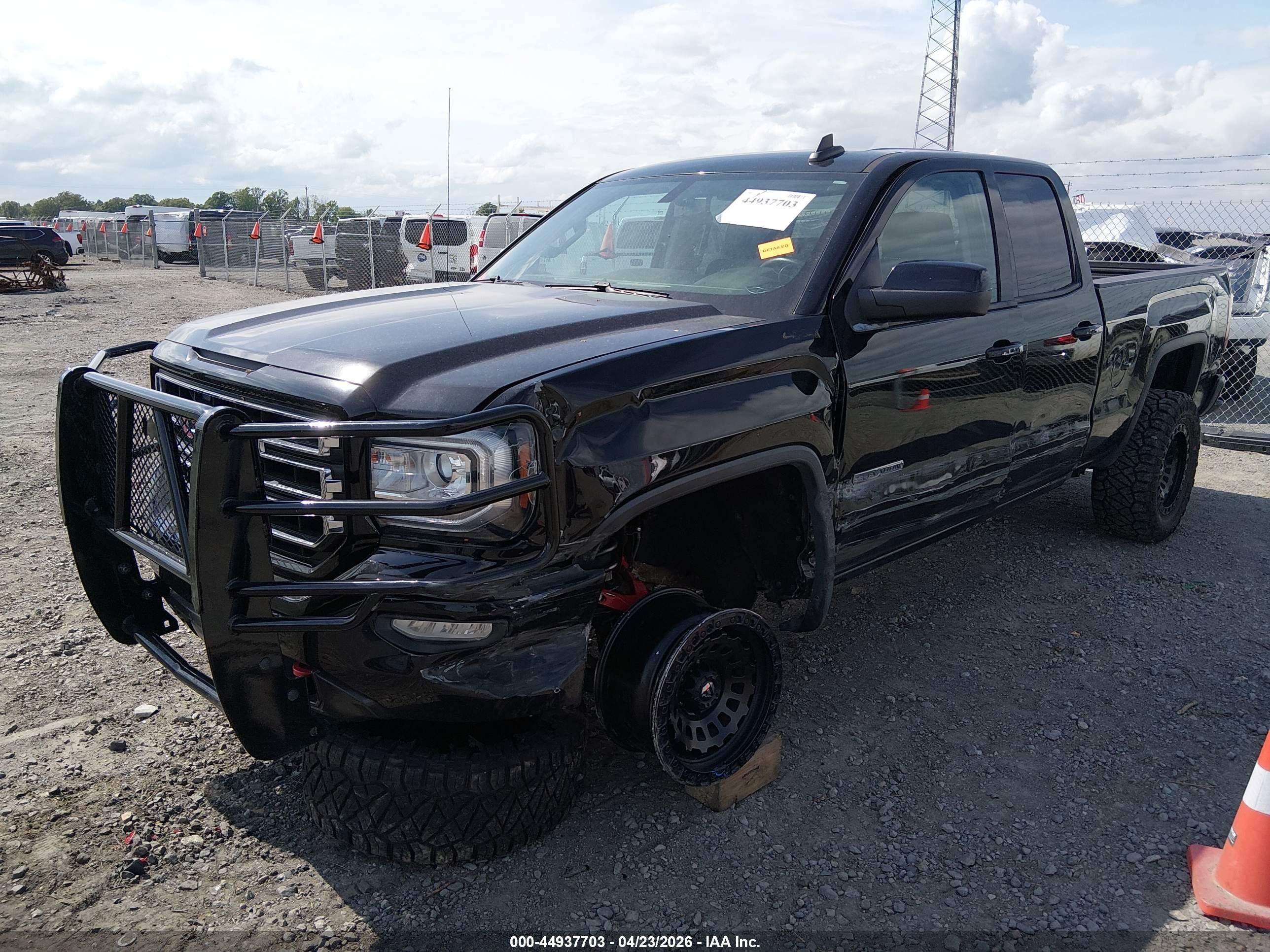 2016 Gmc Sierra 1500   Black vin: 1GTV2LEC4GZ368417