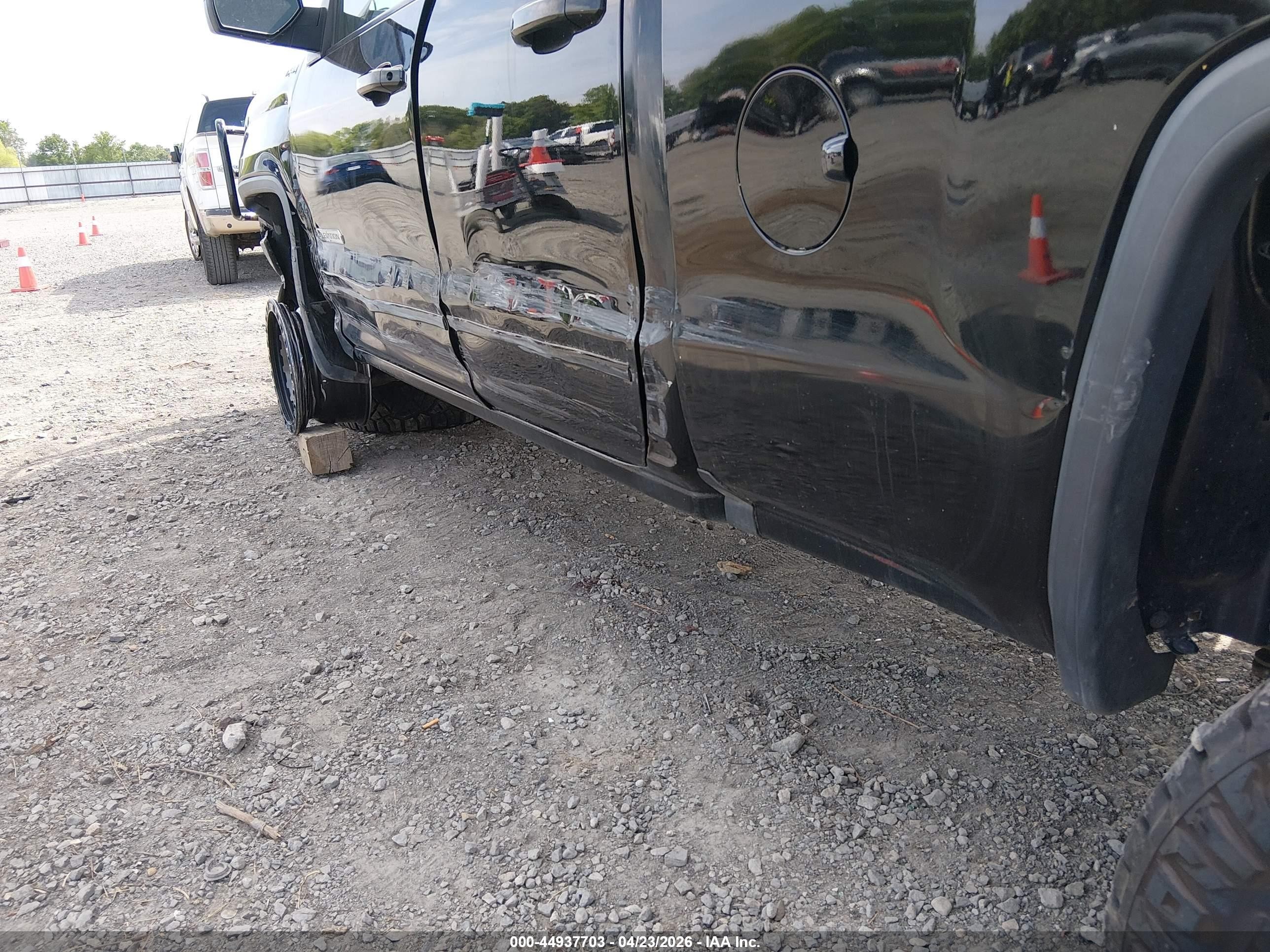 2016 Gmc Sierra 1500   Black vin: 1GTV2LEC4GZ368417