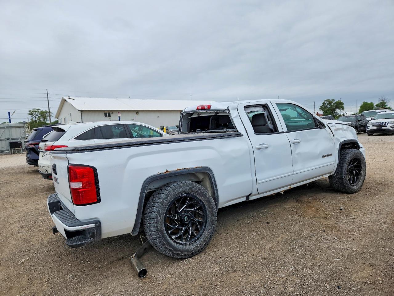 2017 Gmc Sierra K1500 White vin: 1GTV2LEC4HZ215716