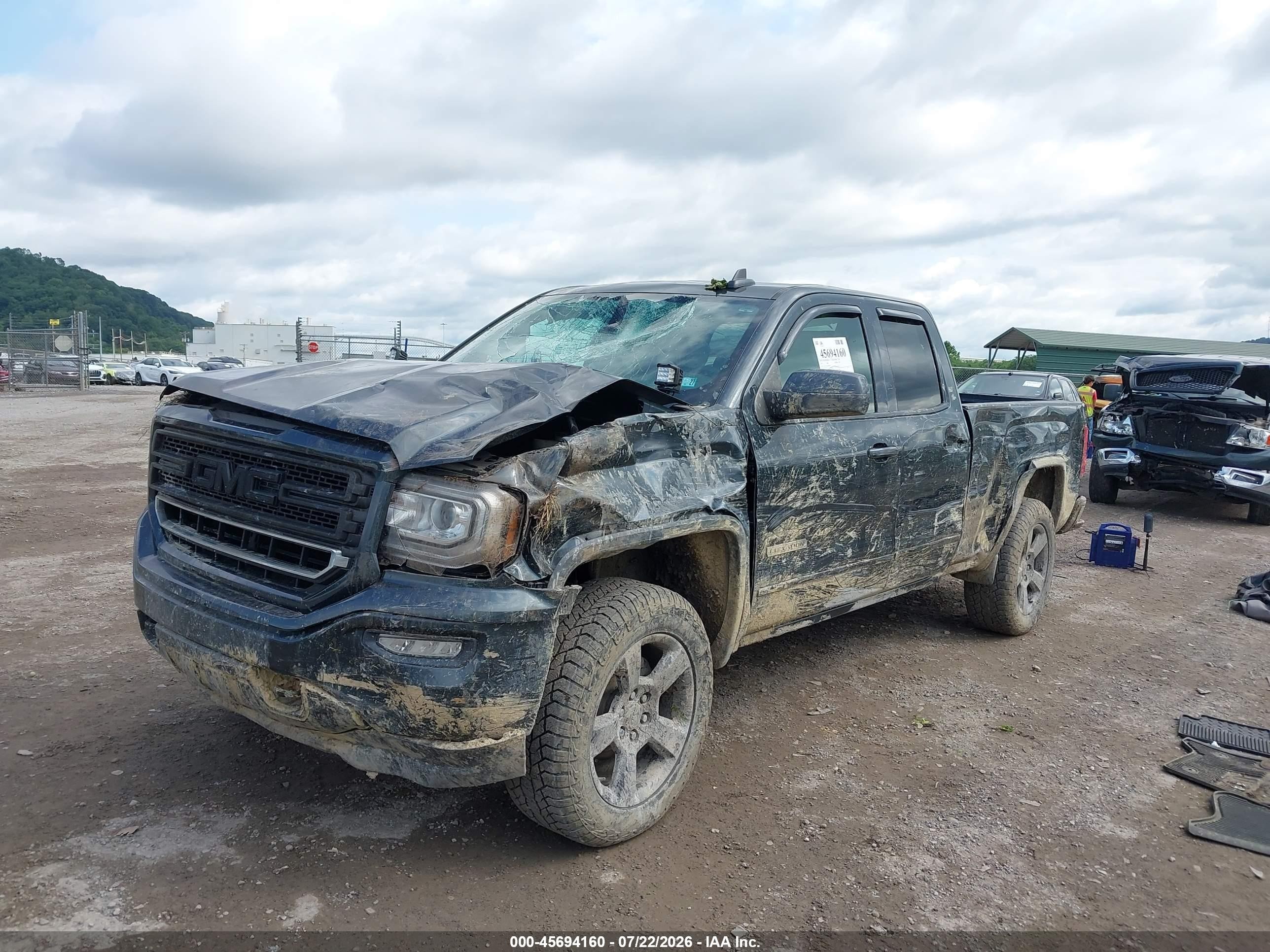 2017 Gmc Sierra 1500 Gray vin: 1GTV2LEC5HZ383509