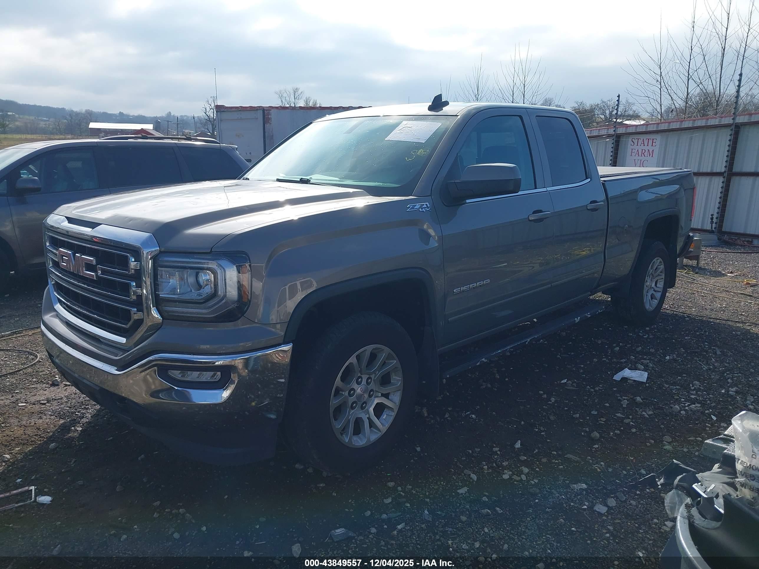 2017 Gmc Sierra 1500 Sle Серебряный vin: 1GTV2MEC1HZ265964