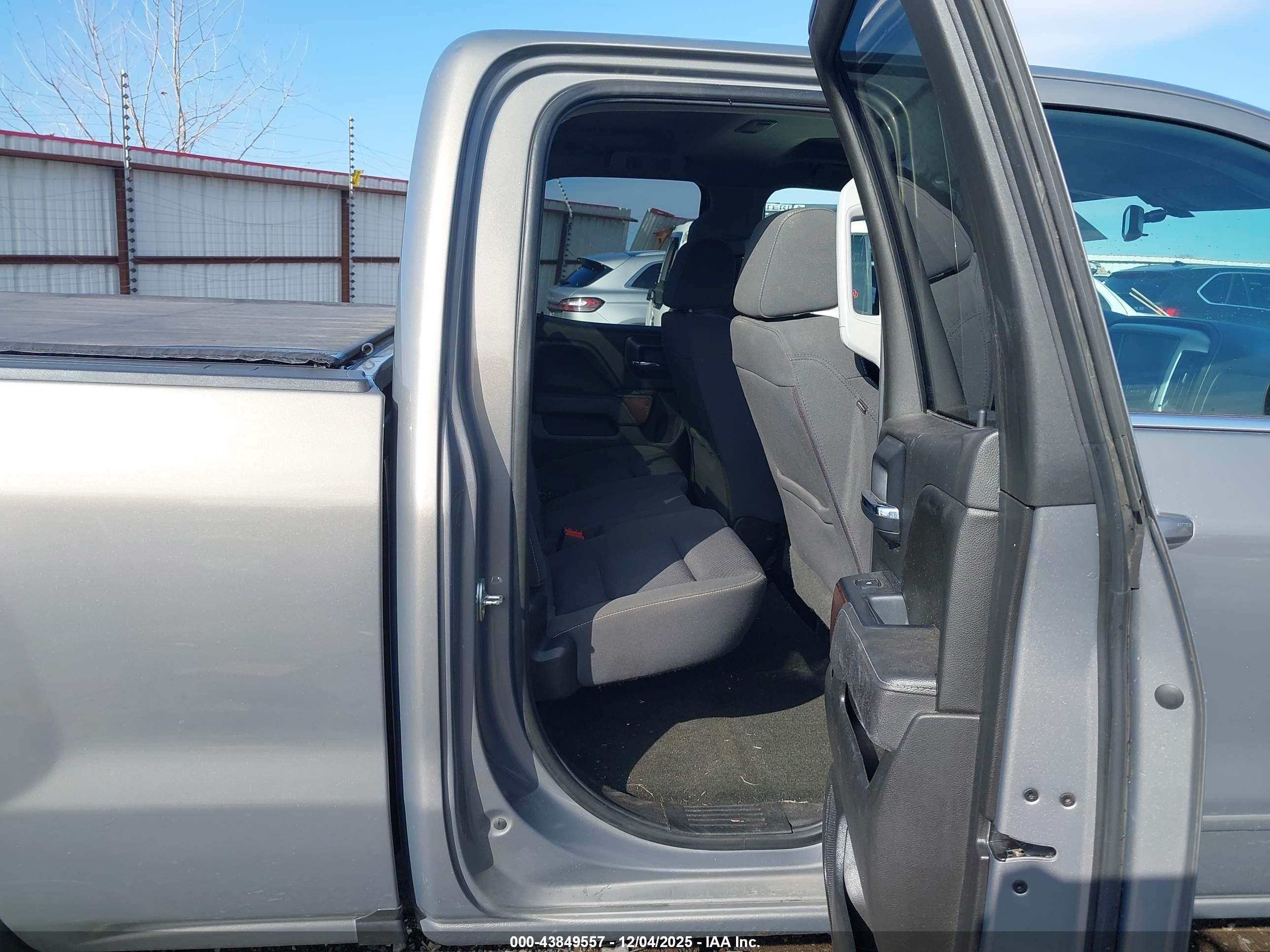 2017 Gmc Sierra 1500 Sle Серебряный vin: 1GTV2MEC1HZ265964