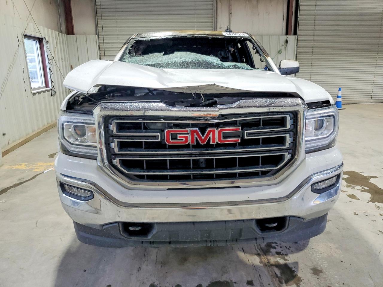 2017 Gmc Sierra K1500 Sle White vin: 1GTV2MEC3HZ173562