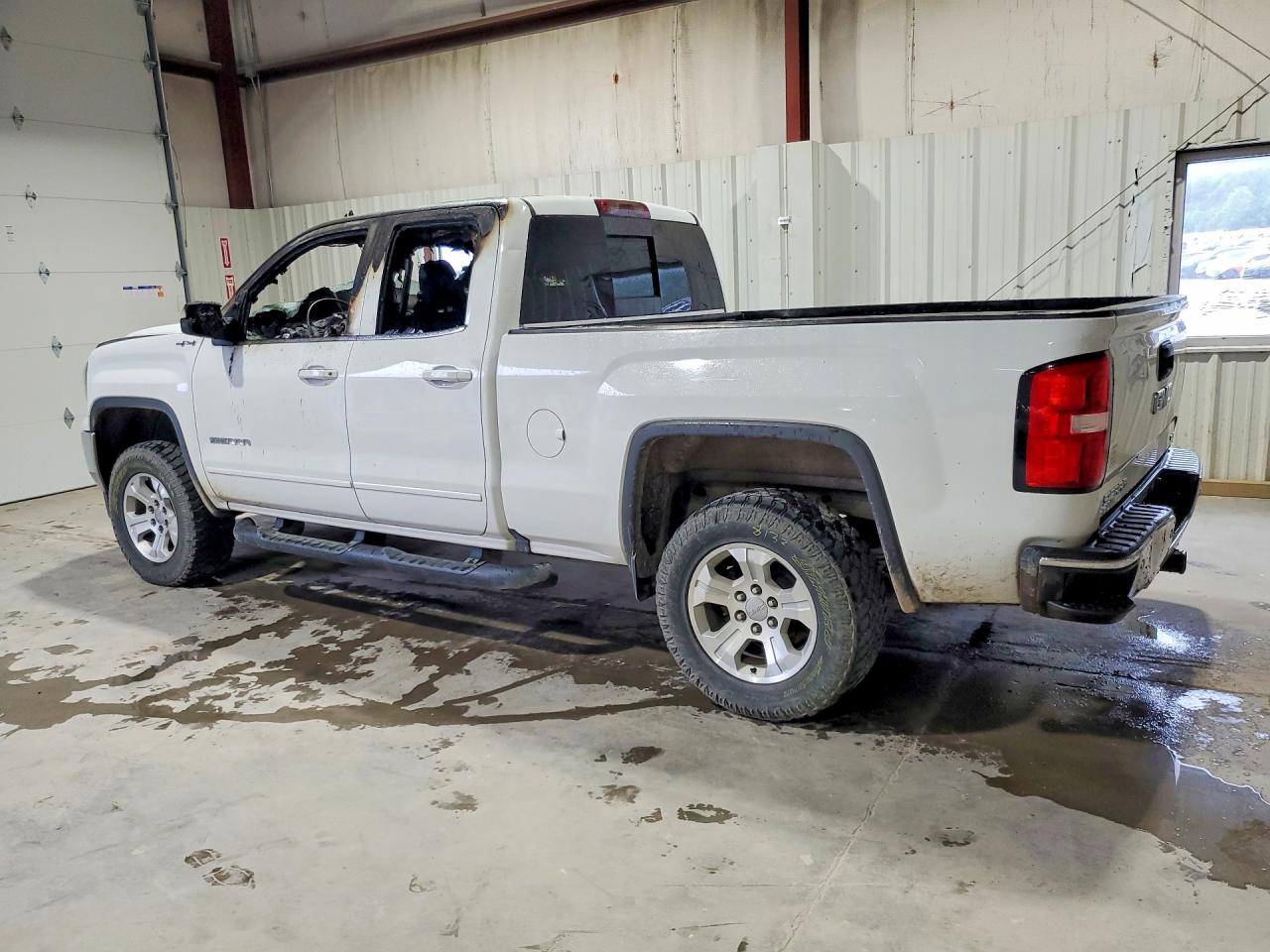 2017 Gmc Sierra K1500 Sle White vin: 1GTV2MEC3HZ173562