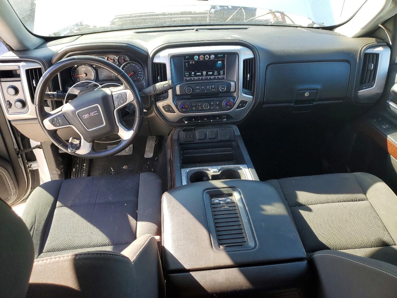 2018 Gmc Sierra K1500 Sle White vin: 1GTV2MEC6JZ327803