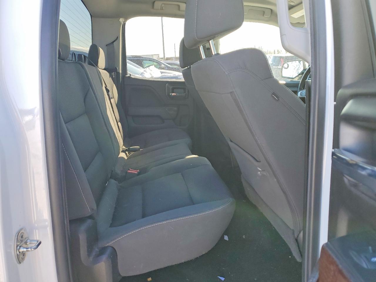2018 Gmc Sierra K1500 Sle White vin: 1GTV2MEC6JZ327803