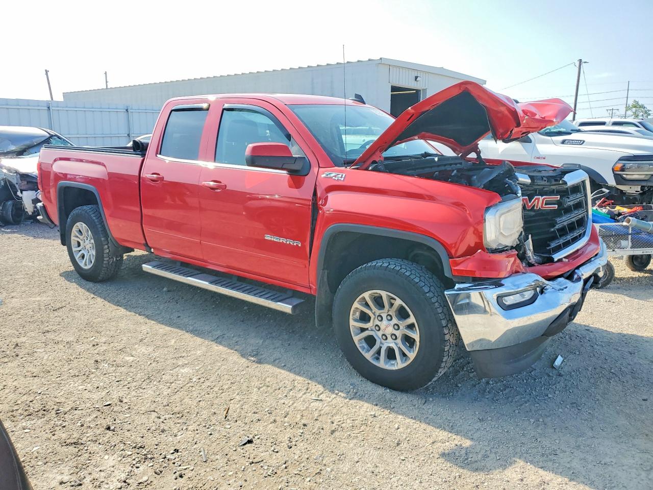 2018 Gmc Sierra K1500 Sle Red vin: 1GTV2MEC7JZ333478
