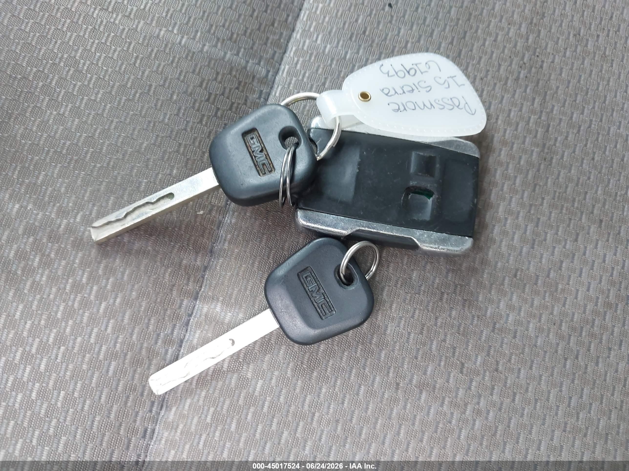 2015 Gmc Sierra 1500   Silver vin: 1GTV2TEC1FZ374075