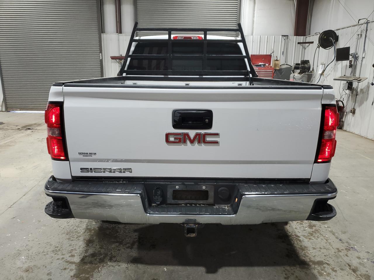 2015 Gmc Sierra K1500 White vin: 1GTV2TEC7FZ196396 Damage: Aftermarket Accessory, Aftermarket, Acceptable