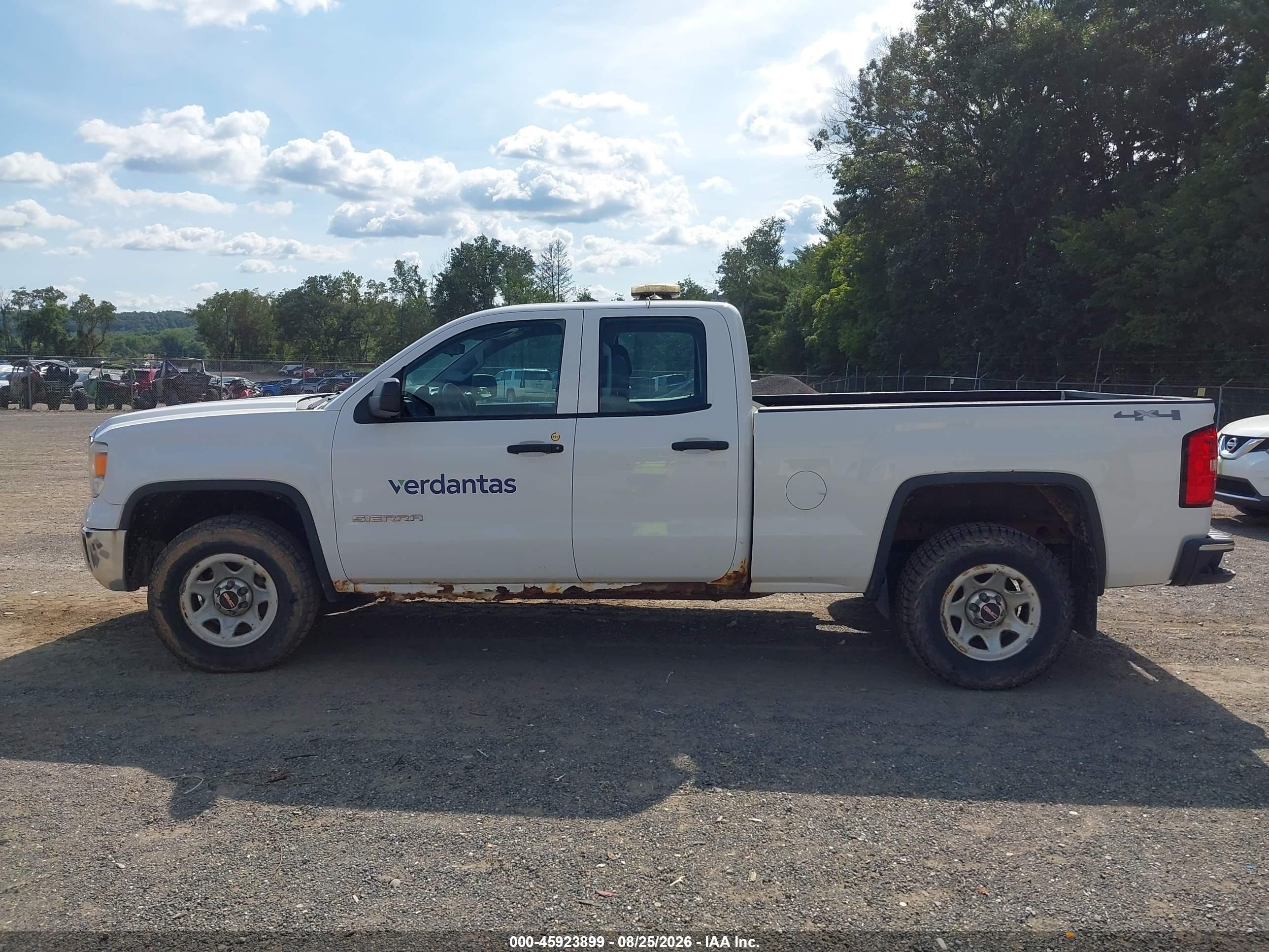 2015 Gmc Sierra 1500 White vin: 1GTV2TEH4FZ182998