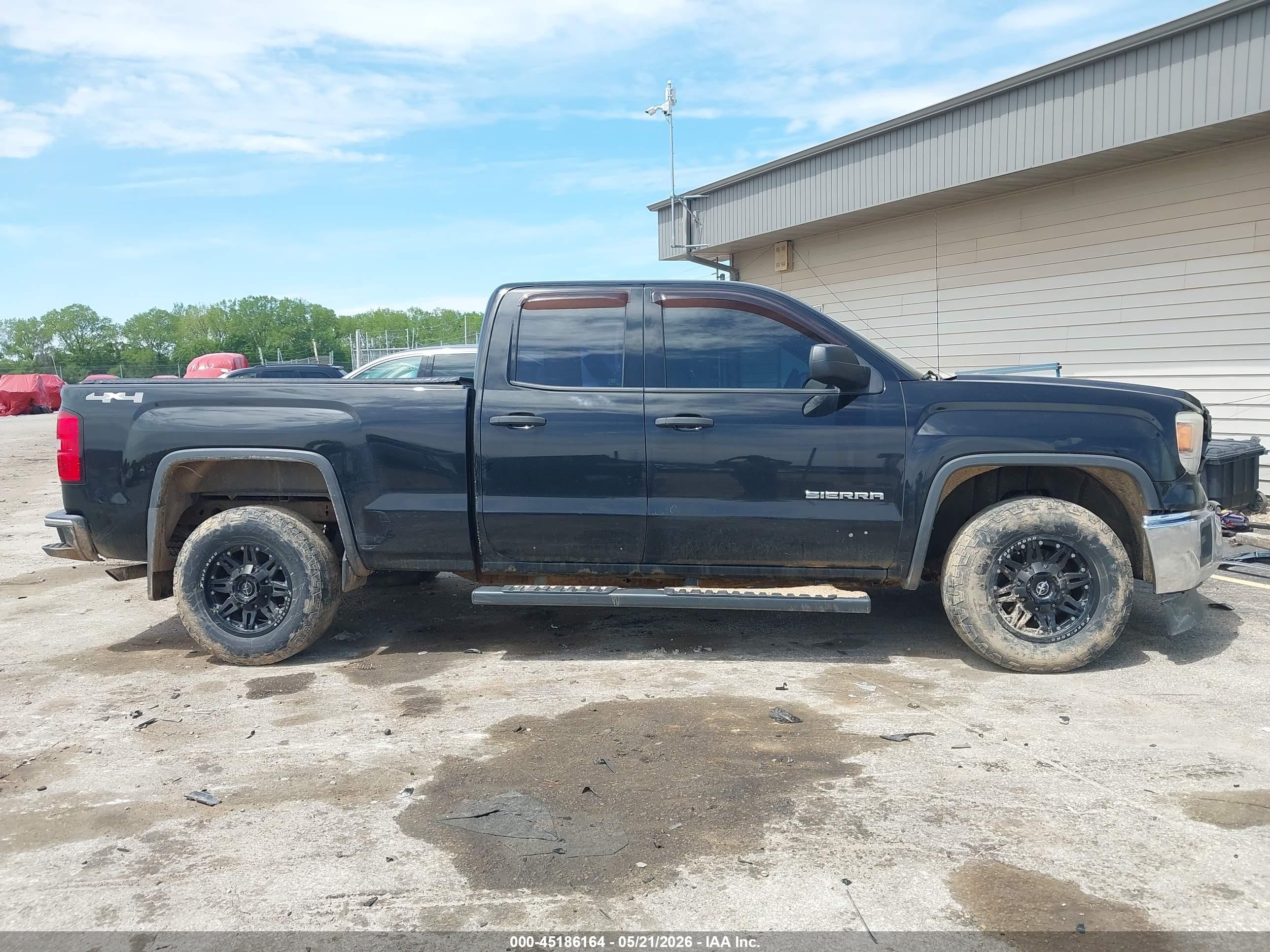 2015 Gmc Sierra 1500   Black vin: 1GTV2TEH5FZ170357