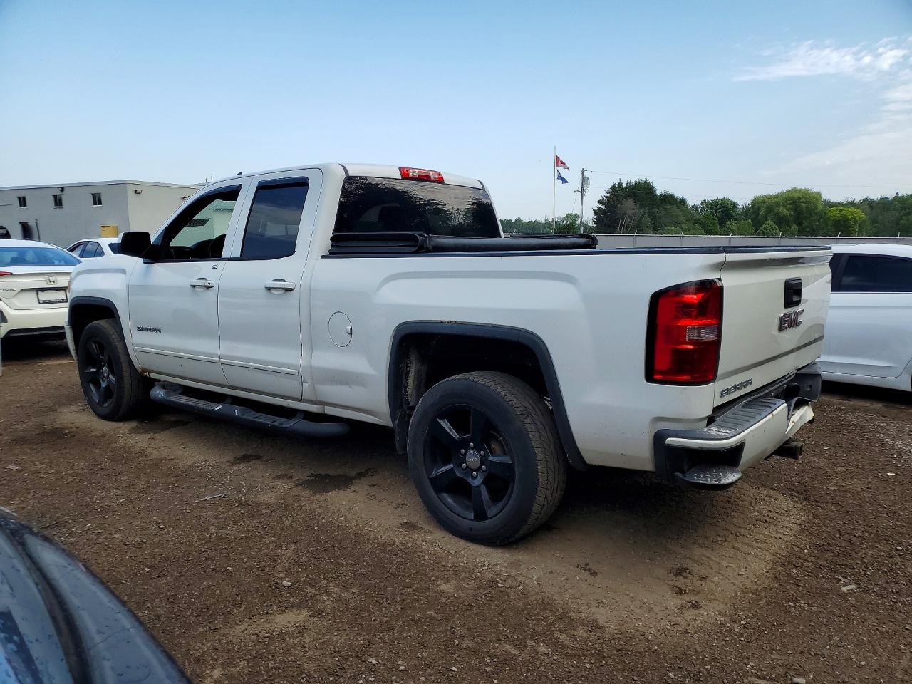 2015 Gmc Siera White vin: 1GTV2TEH6FZ348647