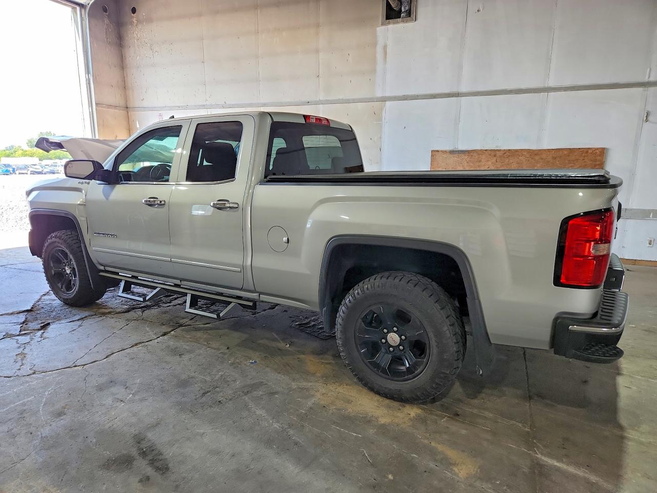 2015 Gmc Sierra K1500 Sle Silver vin: 1GTV2UEC0FZ431792