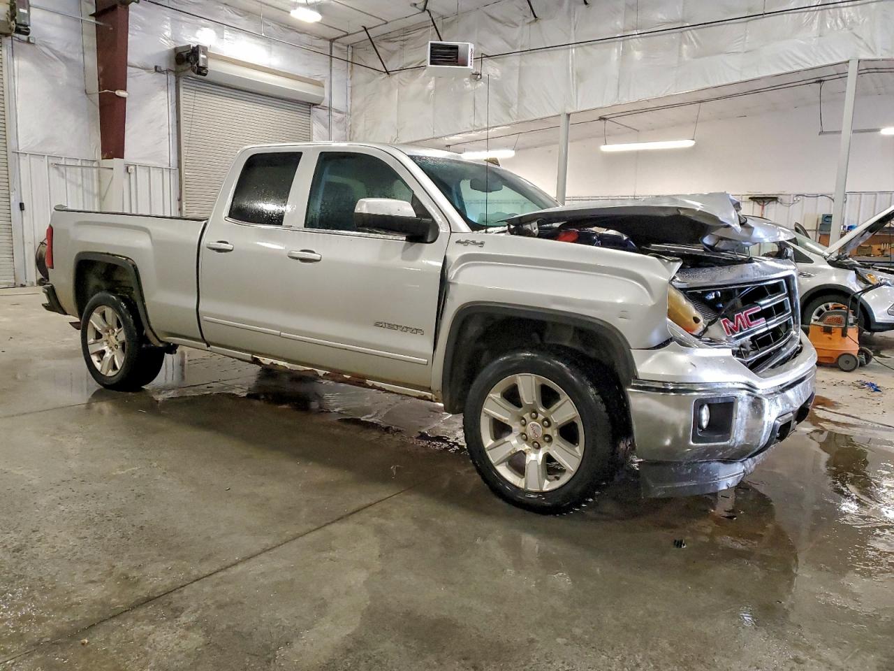 2014 Gmc Sierra K1500 Sle Silver vin: 1GTV2UEC1EZ384173