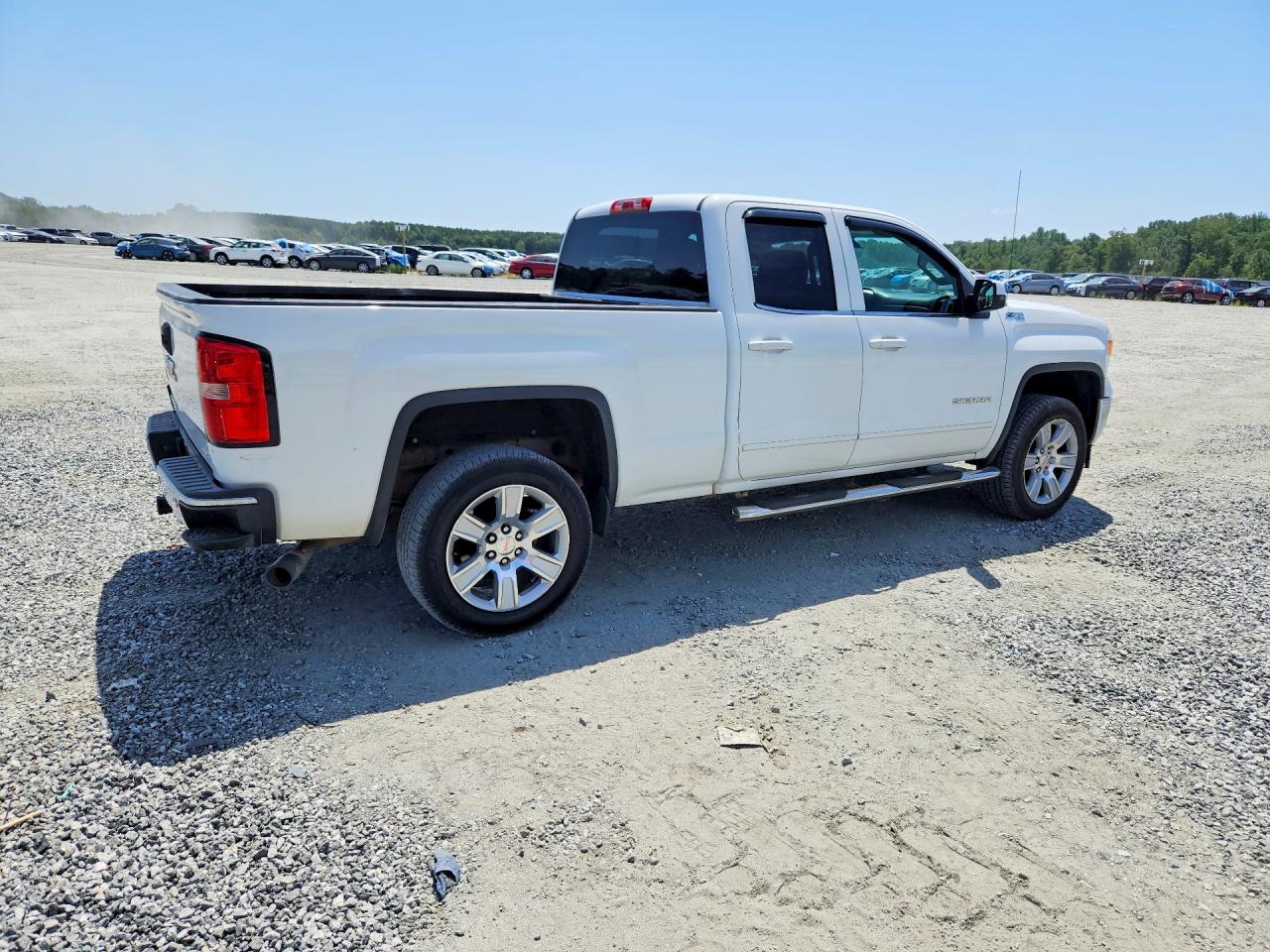 2015 Gmc Sierra K1500 Sle White vin: 1GTV2UEC1FZ171984