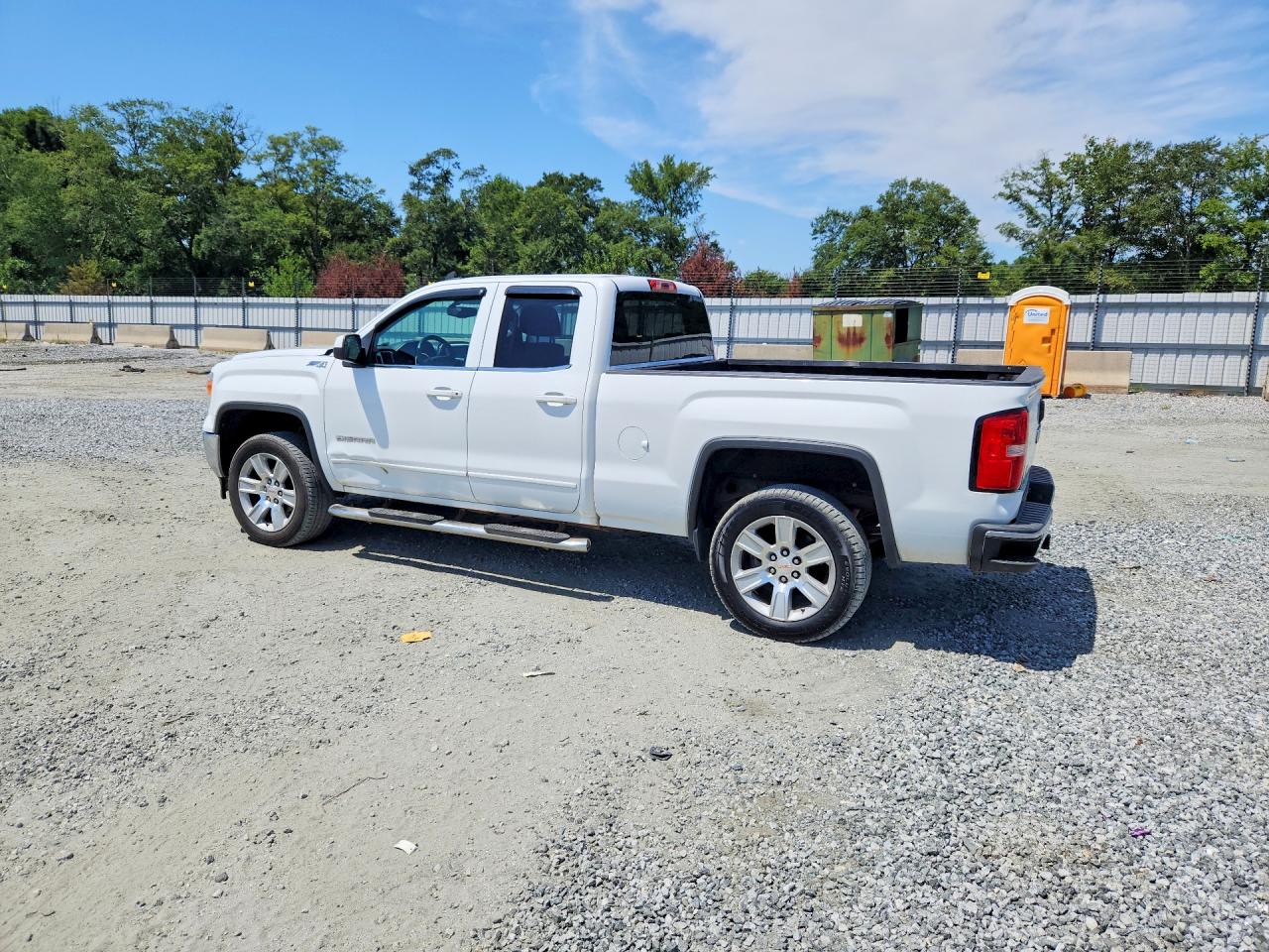 2015 Gmc Sierra K1500 Sle White vin: 1GTV2UEC1FZ171984