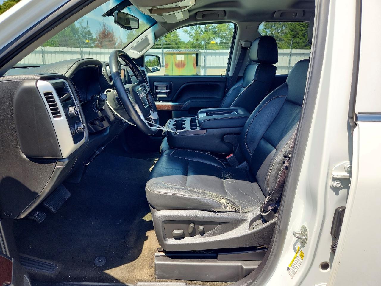 2015 Gmc Sierra K1500 Sle White vin: 1GTV2UEC1FZ171984