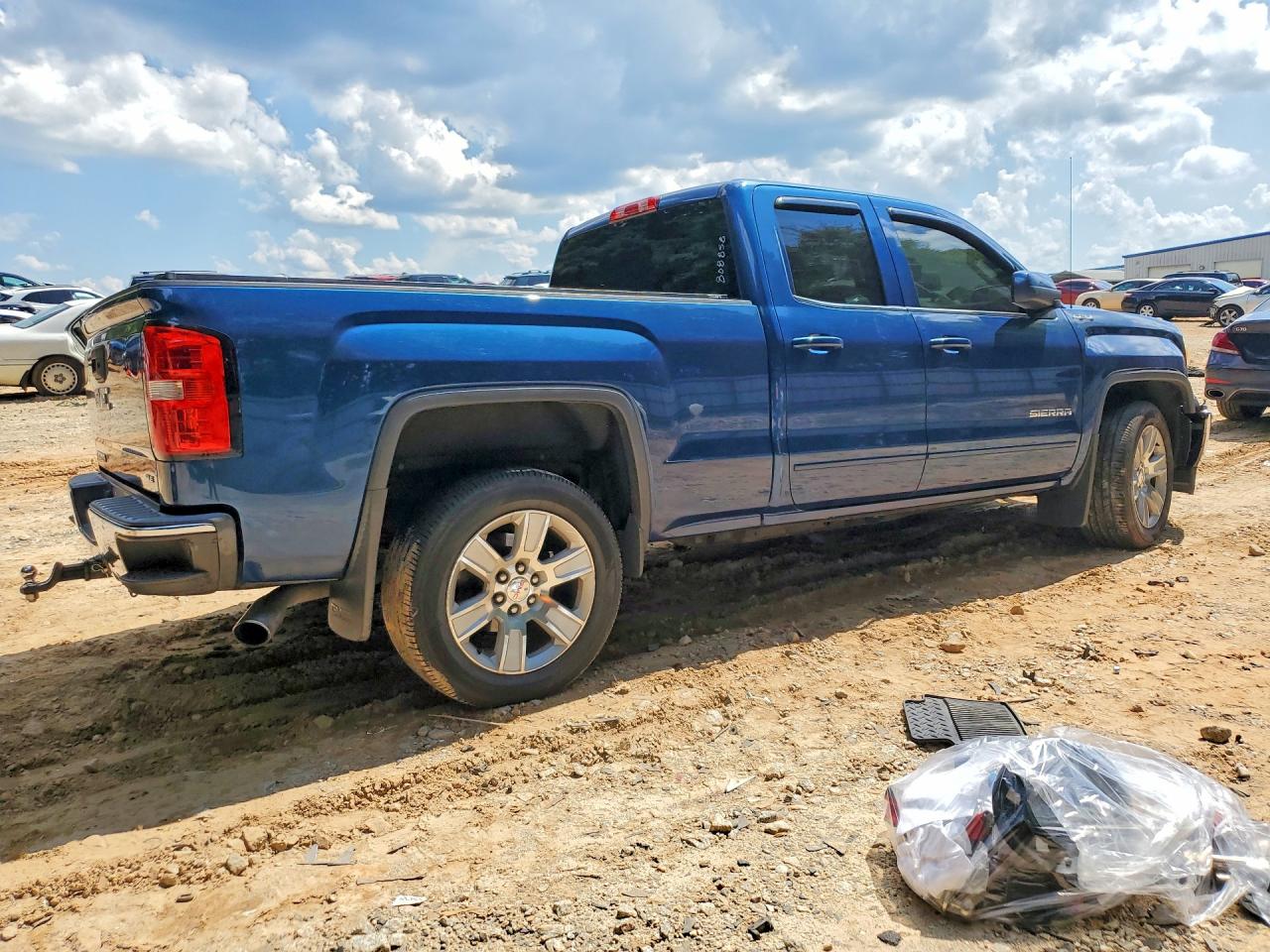 2015 Gmc Sierra K1500 Sle Blue vin: 1GTV2UEC1FZ371912