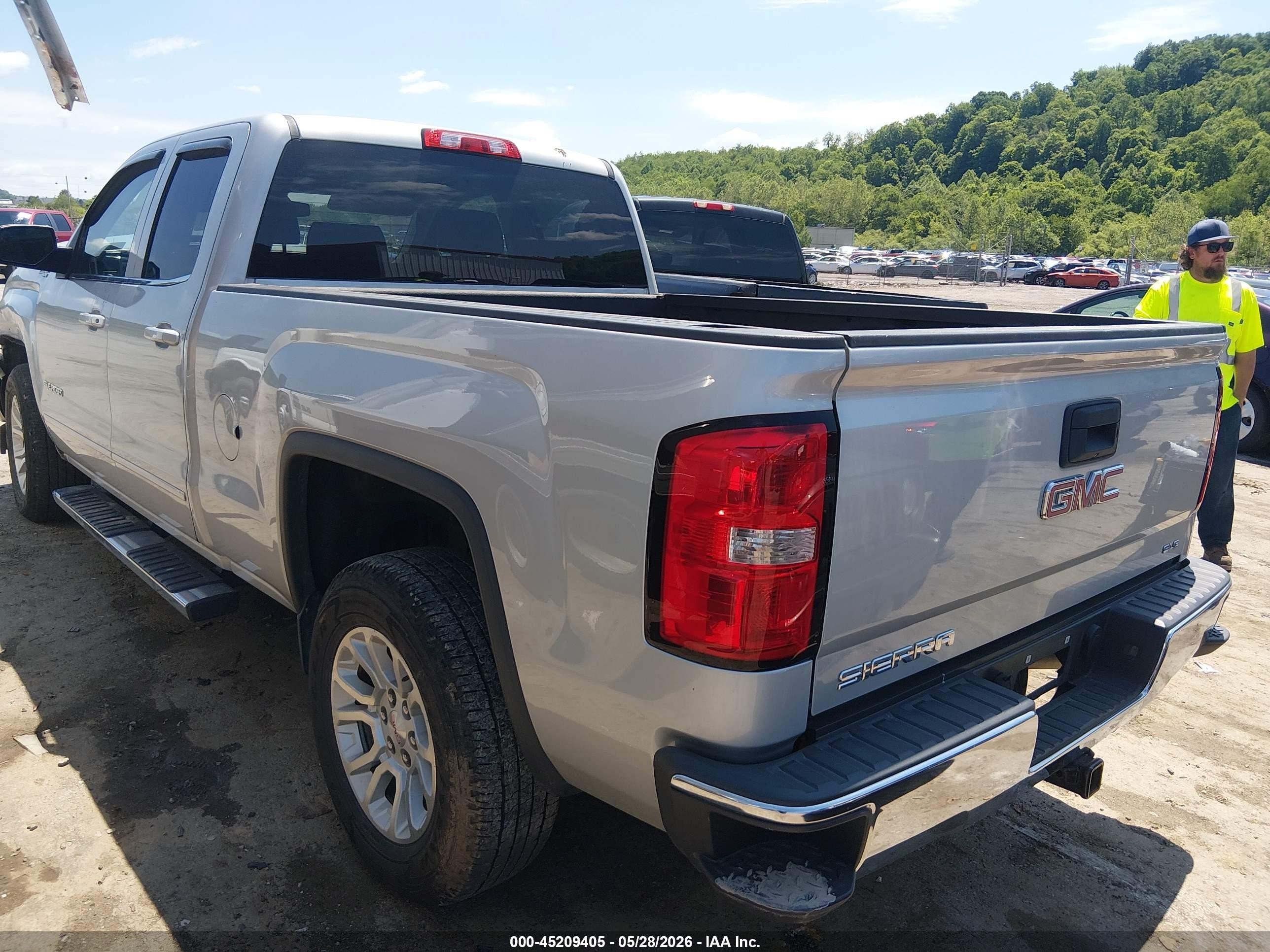 2014 Gmc Sierra 1500 Sle Silver vin: 1GTV2UEC2EZ238591