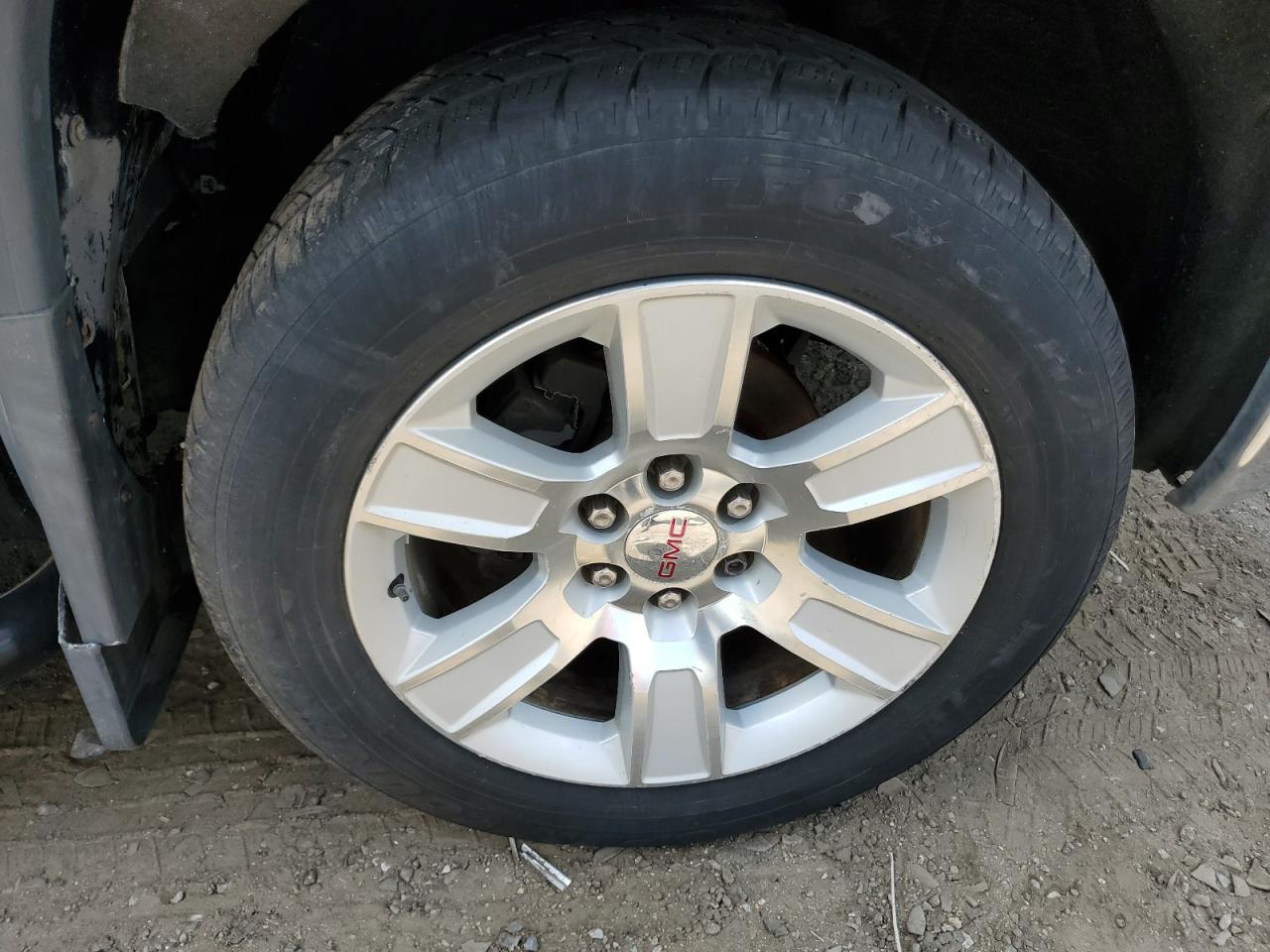 2015 Gmc Sierra K1500 Sle Black vin: 1GTV2UEC3FZ181173 Damage: Right Front Wheel, Curb Rash, > 12 Inches