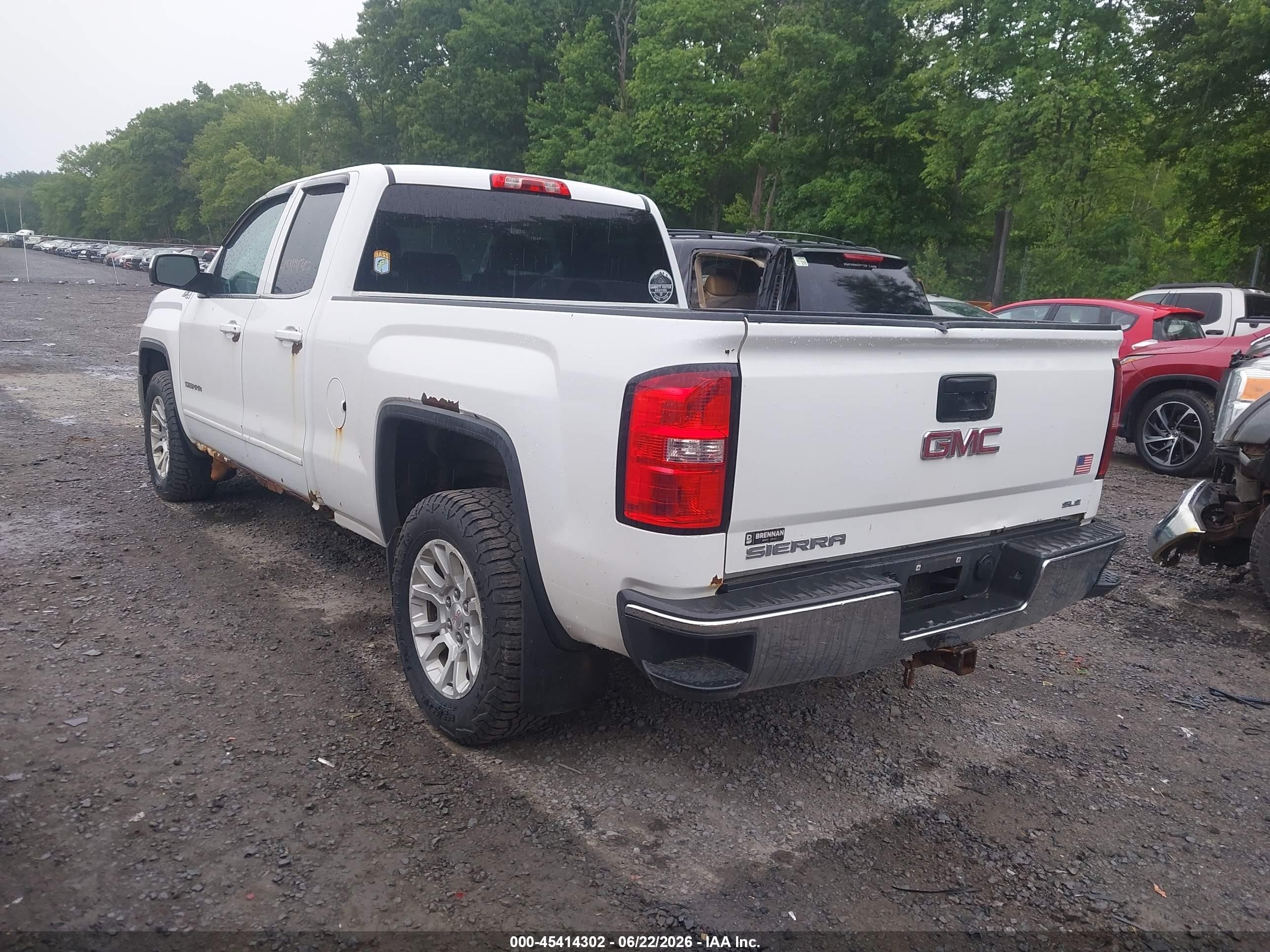 2015 Gmc Sierra 1500 Sle White vin: 1GTV2UEC3FZ220117