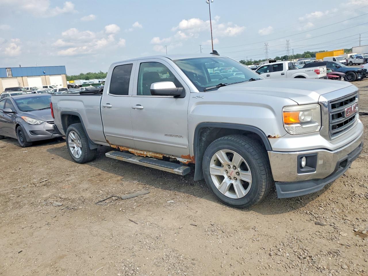 2015 Gmc Sierra K1500 Sle Серебряный vin: 1GTV2UEC3FZ362502