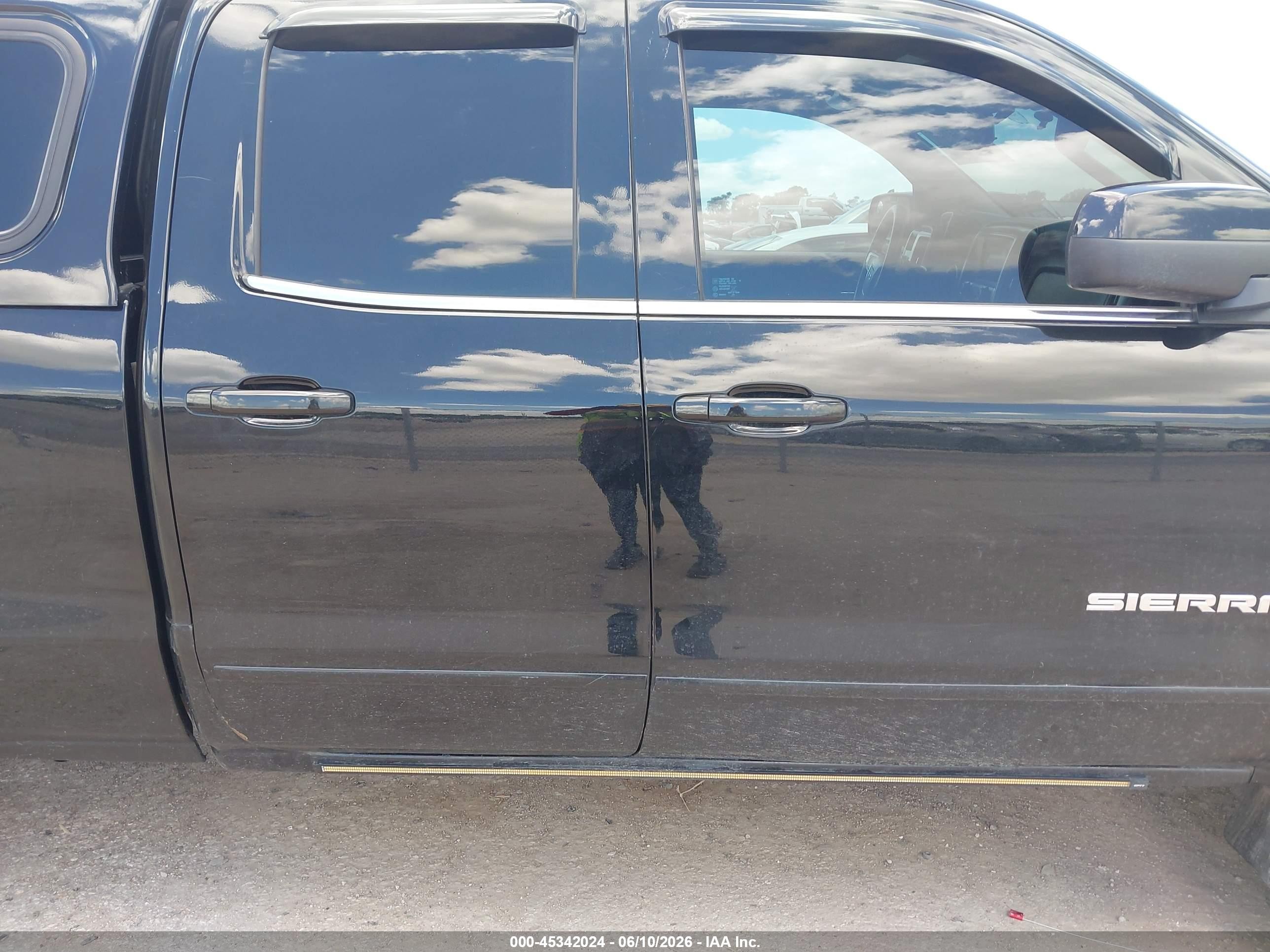 2014 Gmc Sierra 1500 Sle Black vin: 1GTV2UEC4EZ378271