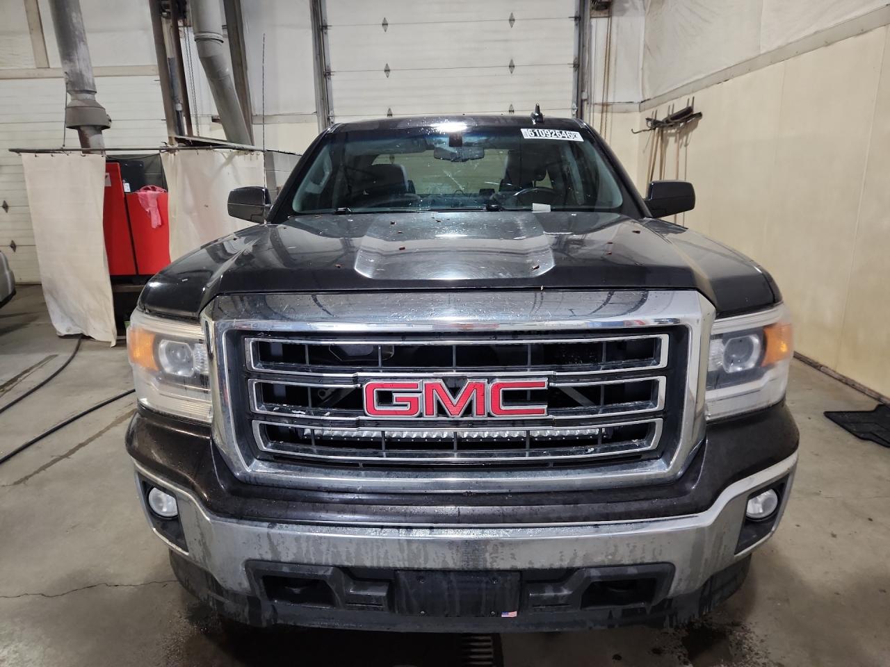 2015 Gmc Sierra K1500 Sle Black vin: 1GTV2UEC5FZ257041 Damage: Right Head Lamp, Faded, Repair Required