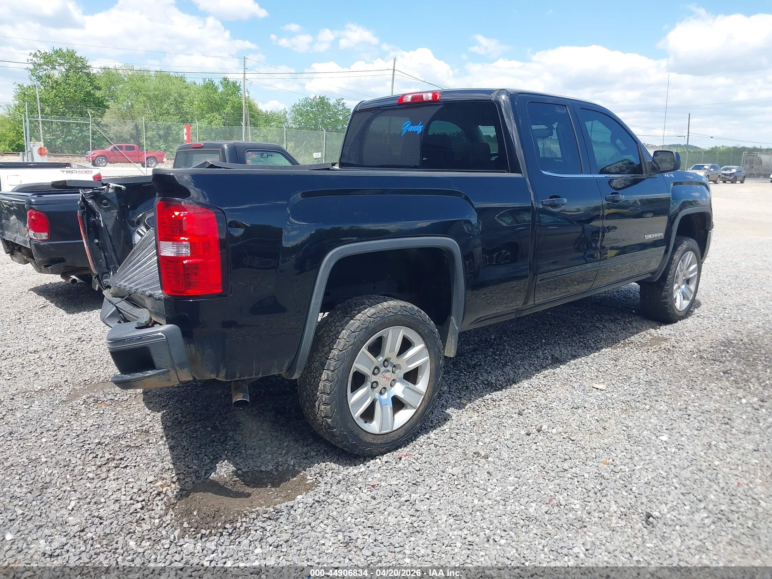 2015 Gmc Sierra 1500 Sle Black vin: 1GTV2UEC5FZ257735