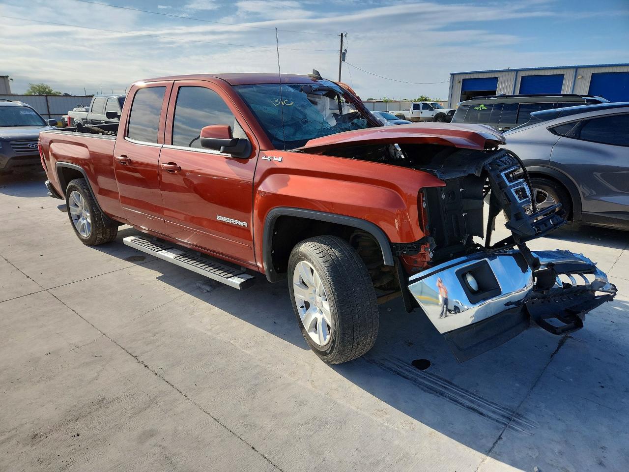 2015 Gmc Sierra K1500 Sle Оранжевый vin: 1GTV2UEC6FZ193754