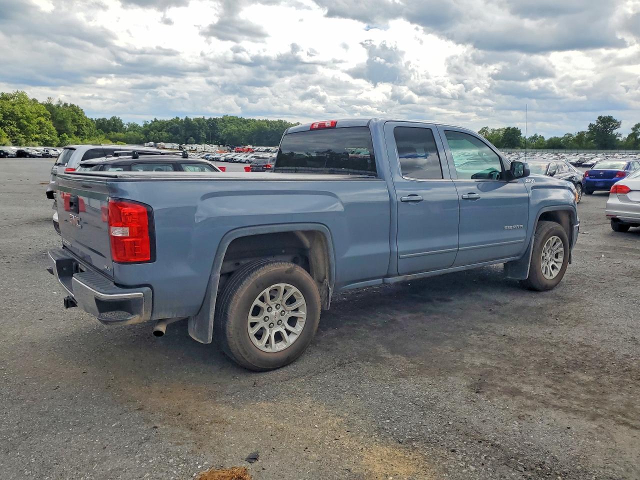 2015 Gmc Sierra K1500 Sle Blue vin: 1GTV2UEC7FZ261785