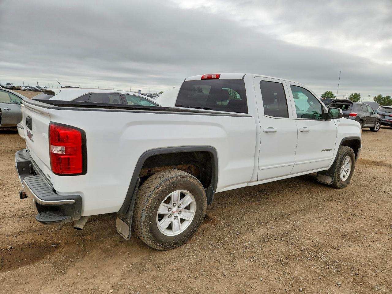 2014 Gmc Sierra K1500 Sle White vin: 1GTV2UEC8EZ349212